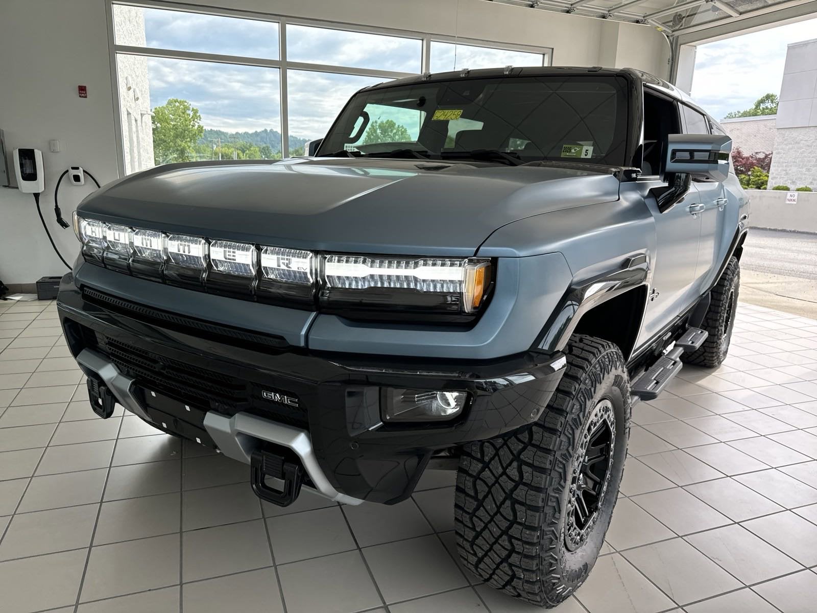 2024 GMC HUMMER EV SUV 3X OMEGA LIMITED EDITION