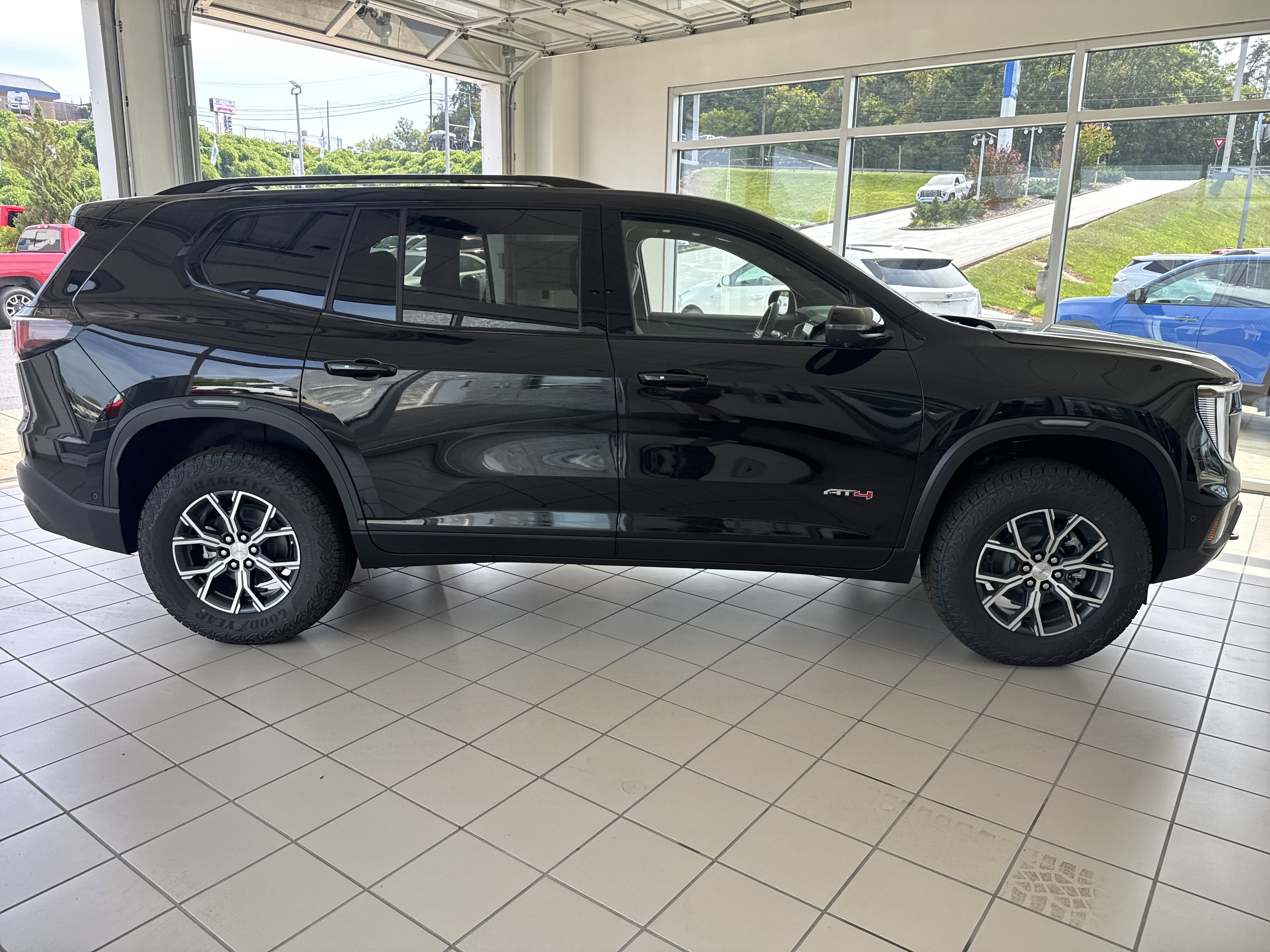 2026 GMC Acadia AT4