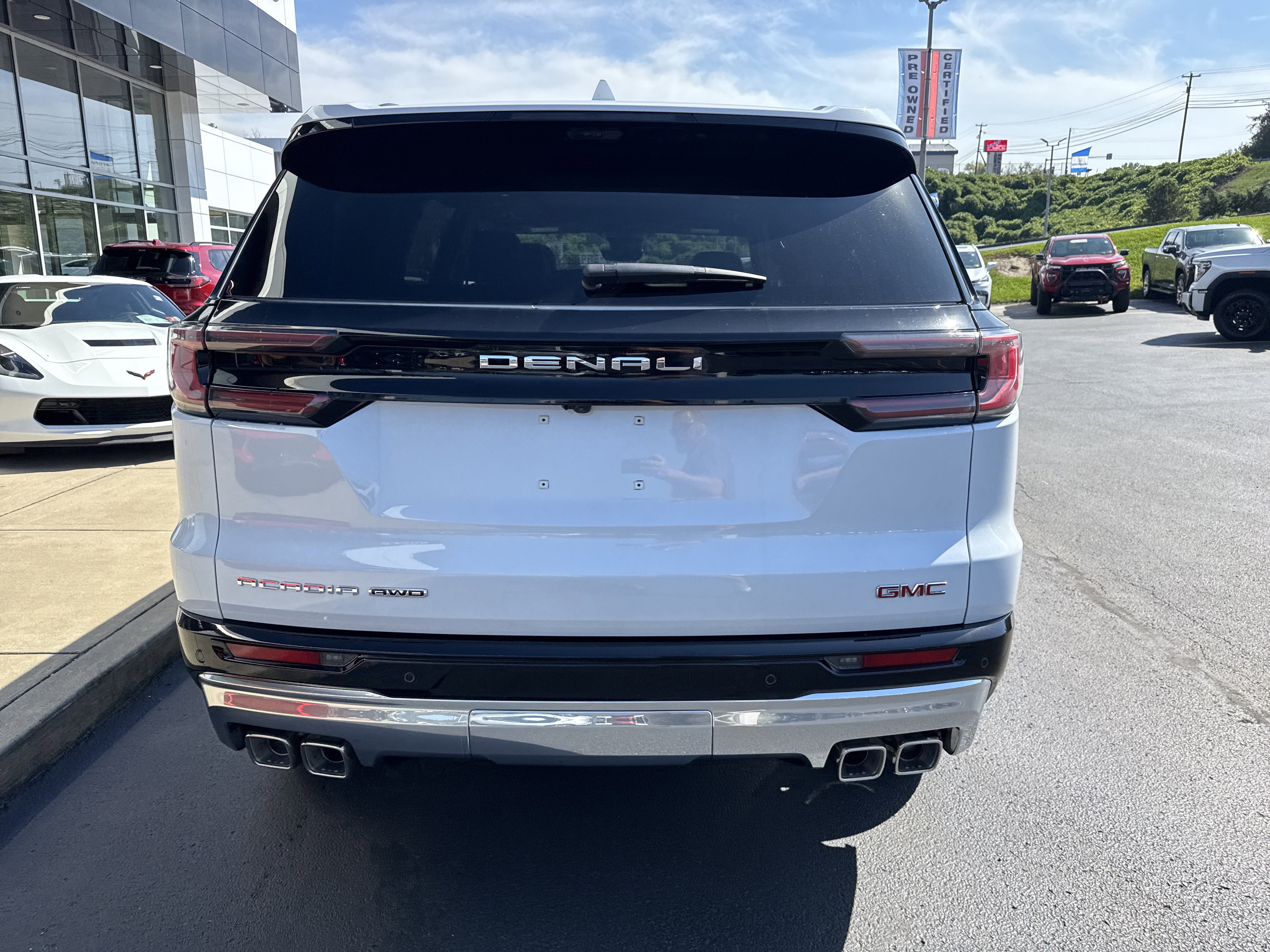2026 GMC Acadia Denali