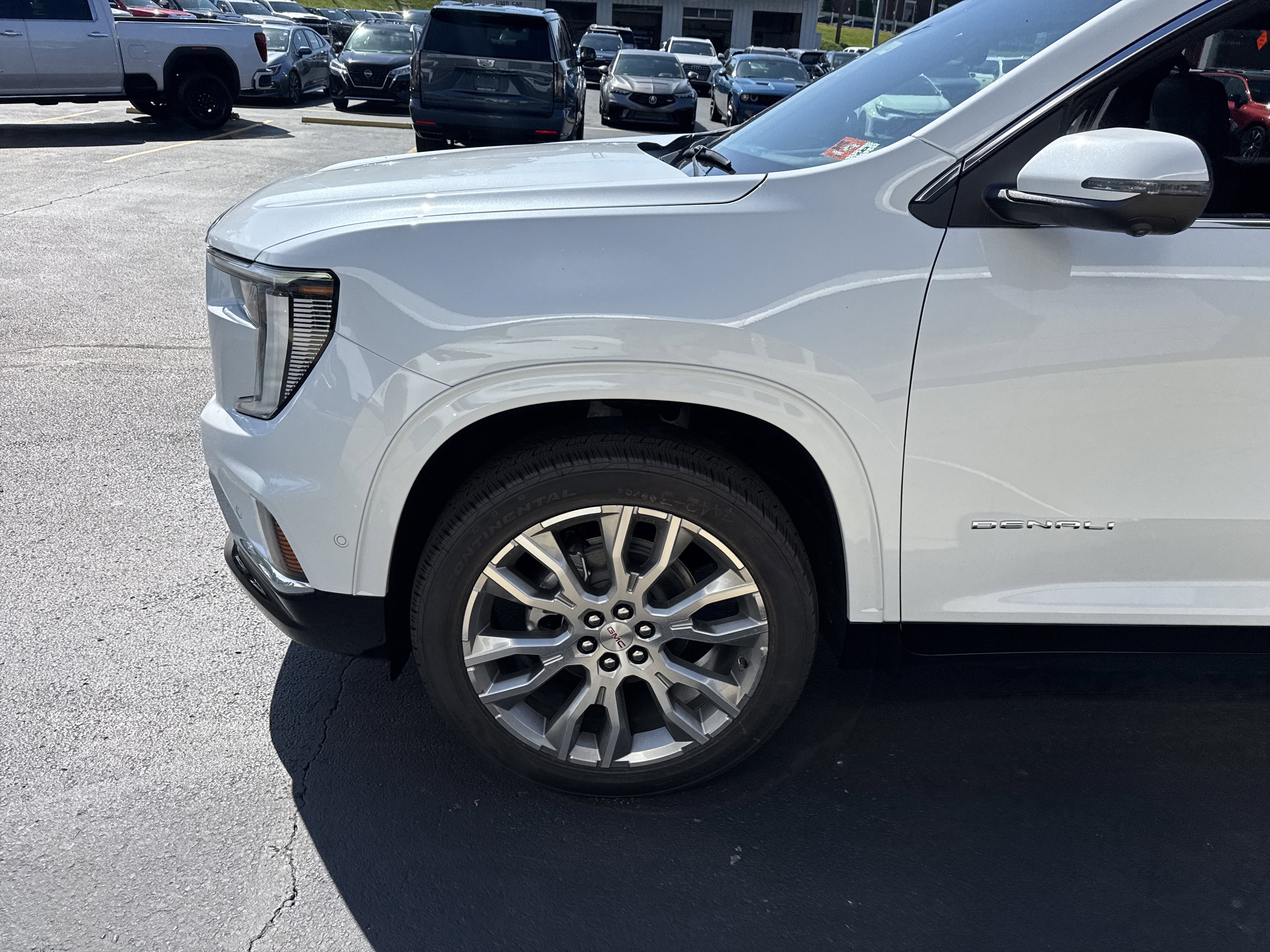 2026 GMC Acadia Denali