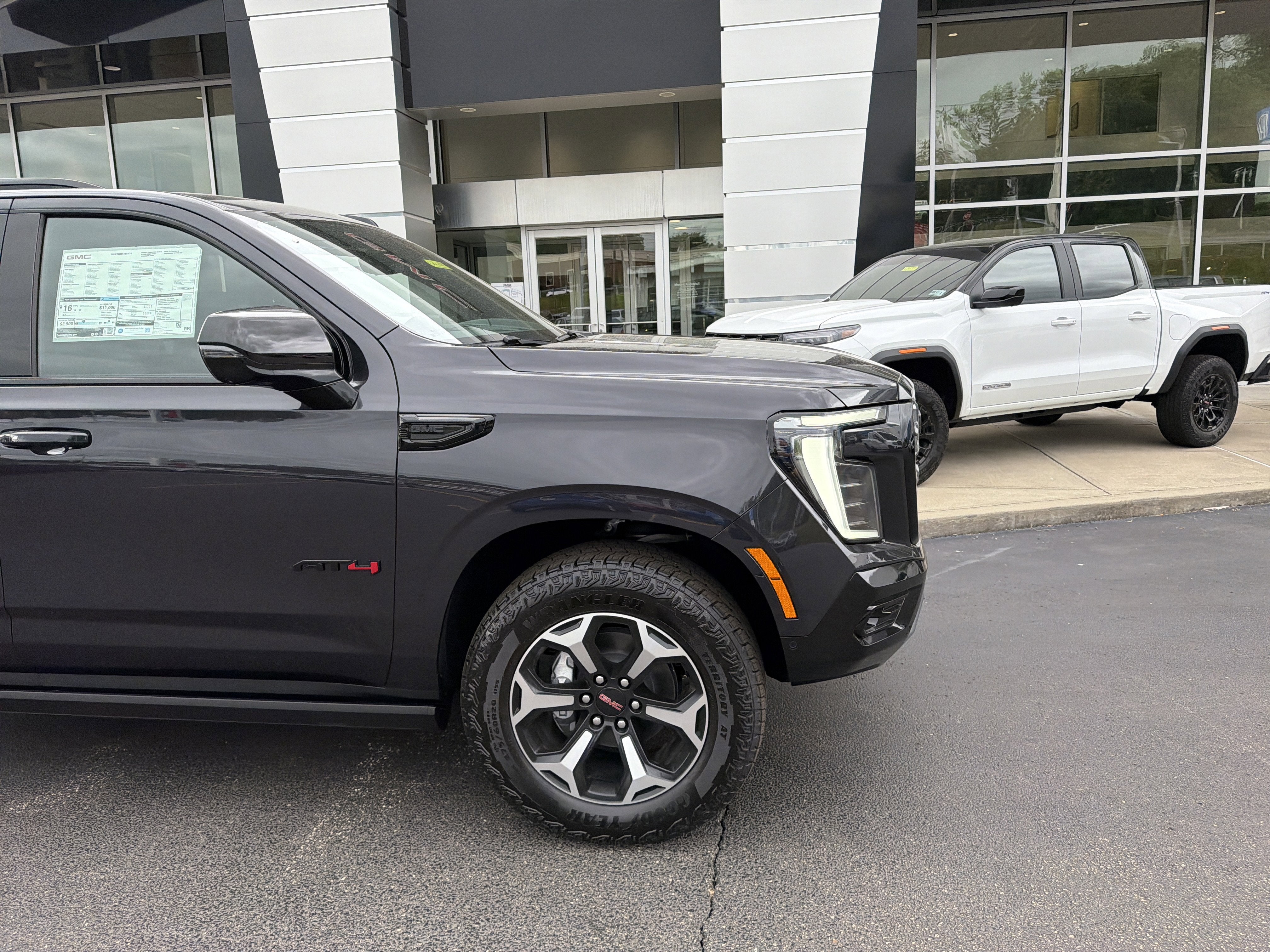 2026 GMC Yukon AT4