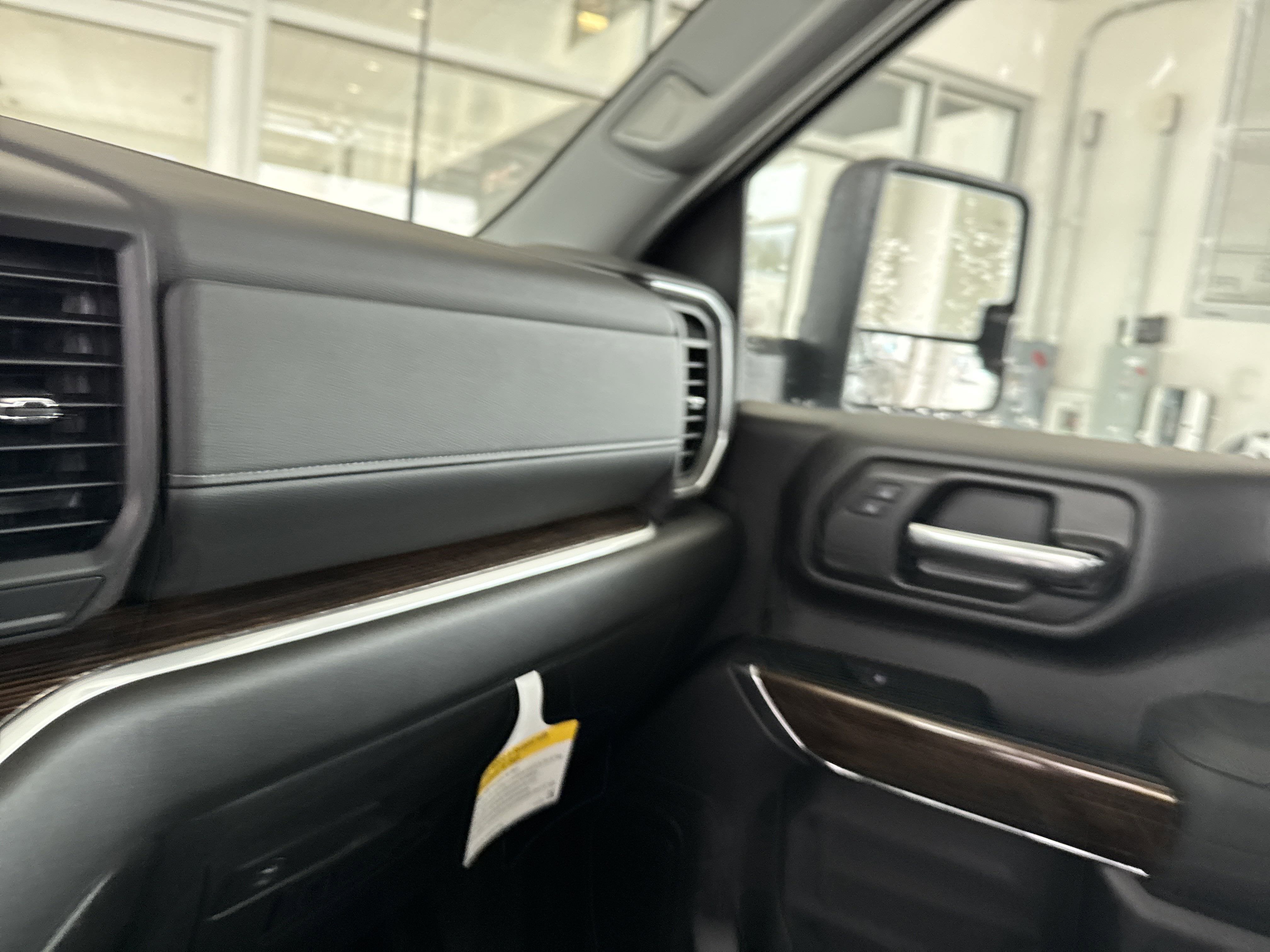 2025 GMC Sierra 2500 HD SLE