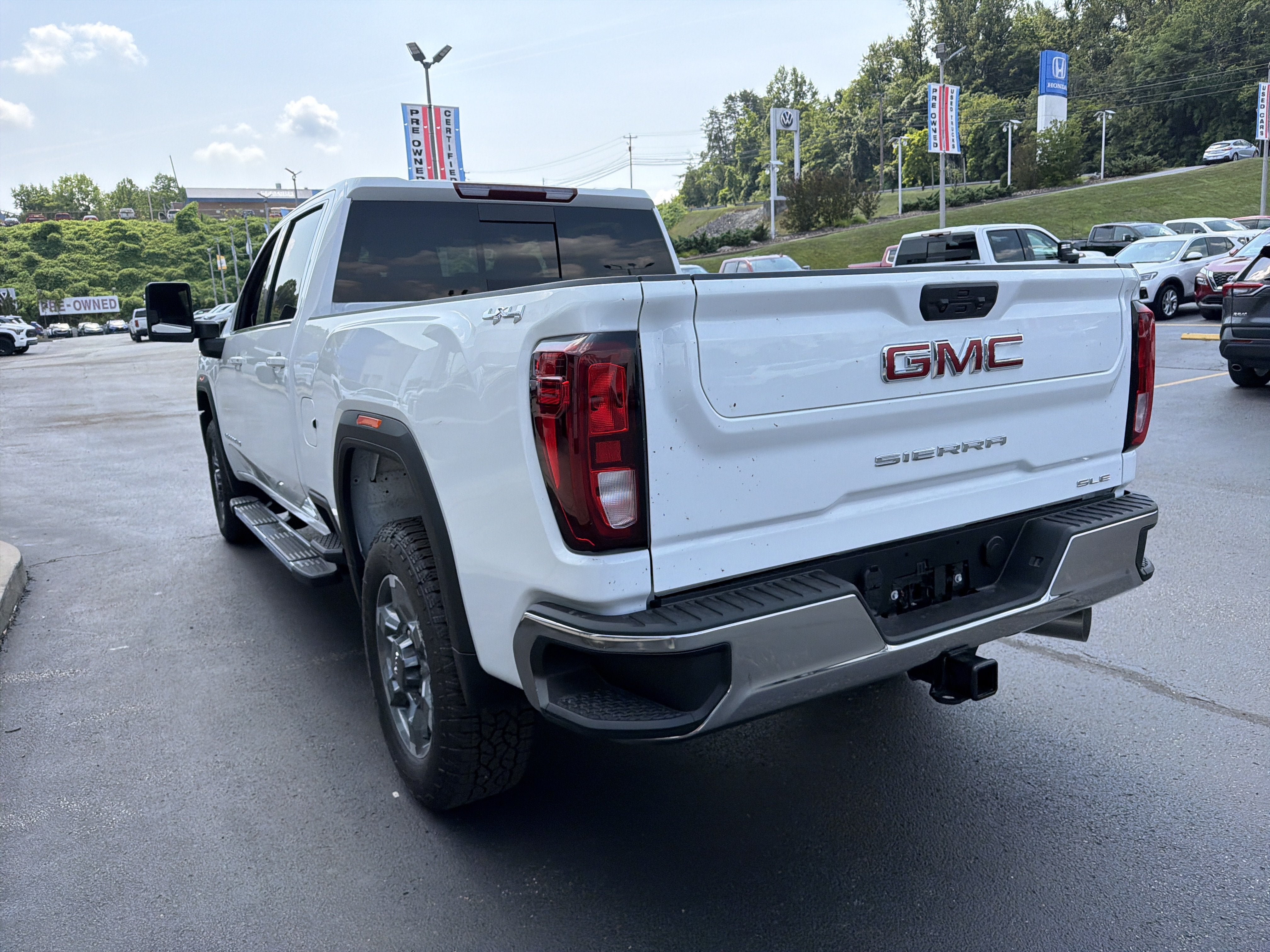 2026 GMC Sierra 2500 HD SLE