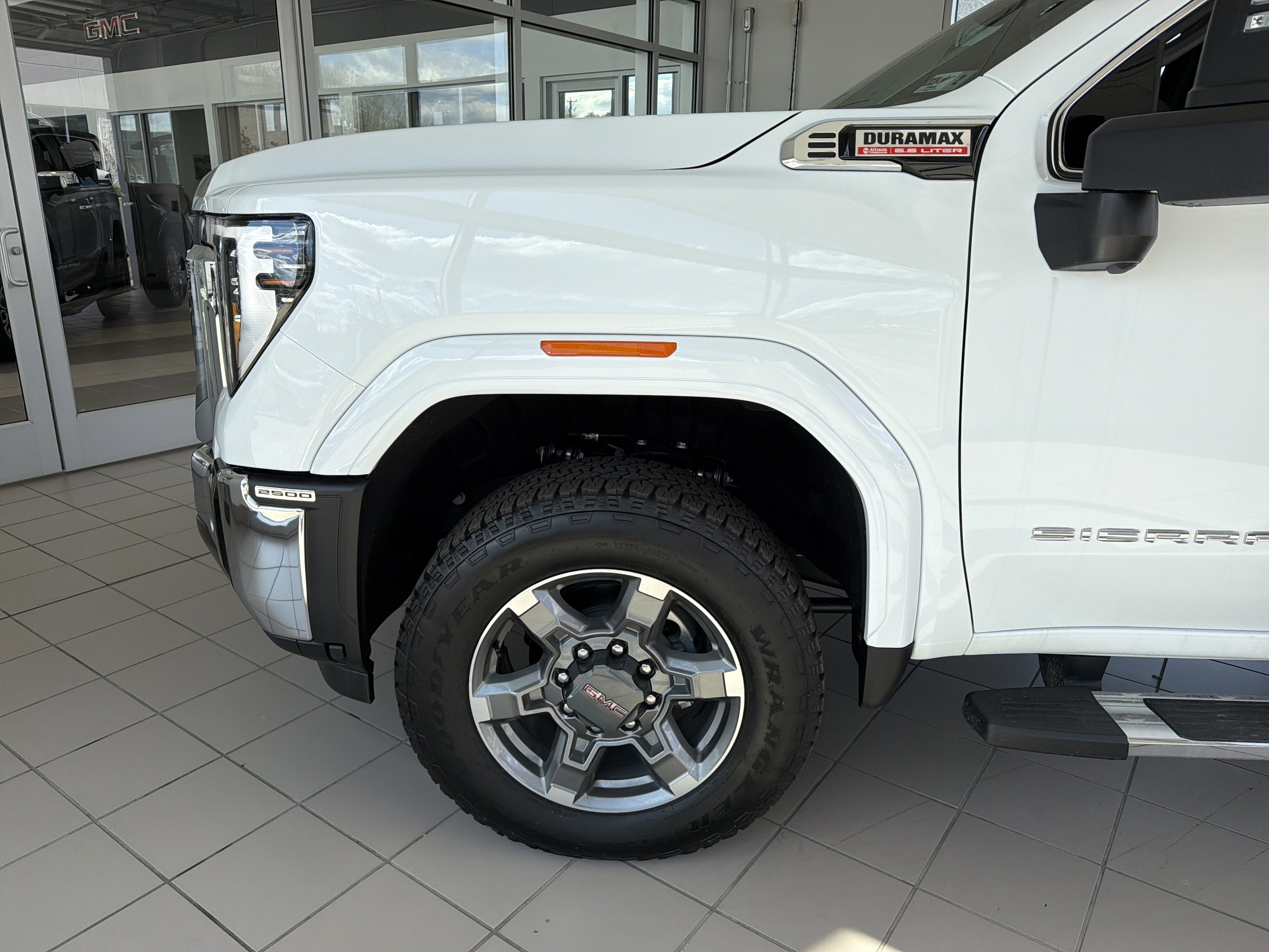 2026 GMC Sierra 2500 HD SLT