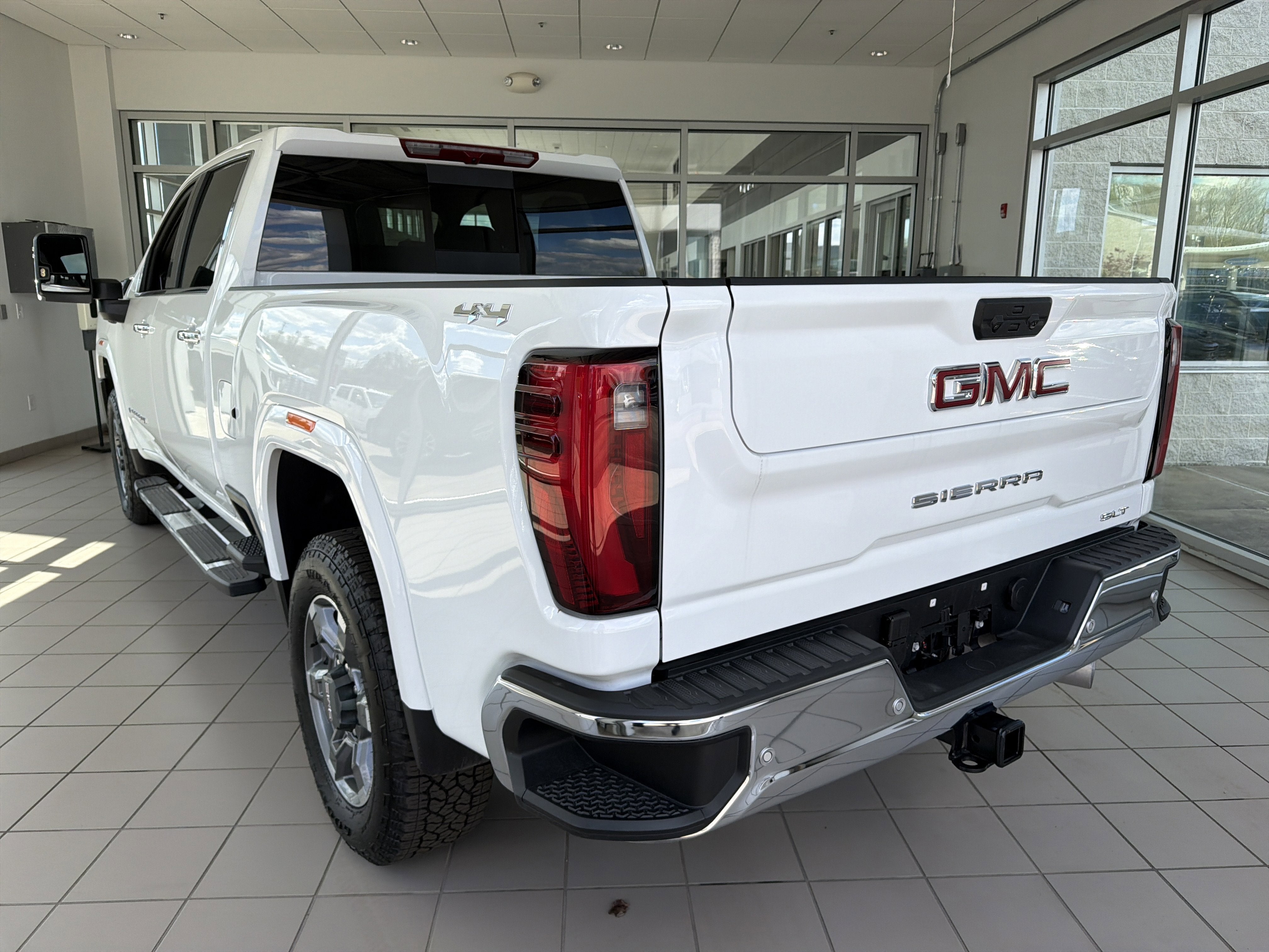 2026 GMC Sierra 2500 HD SLT