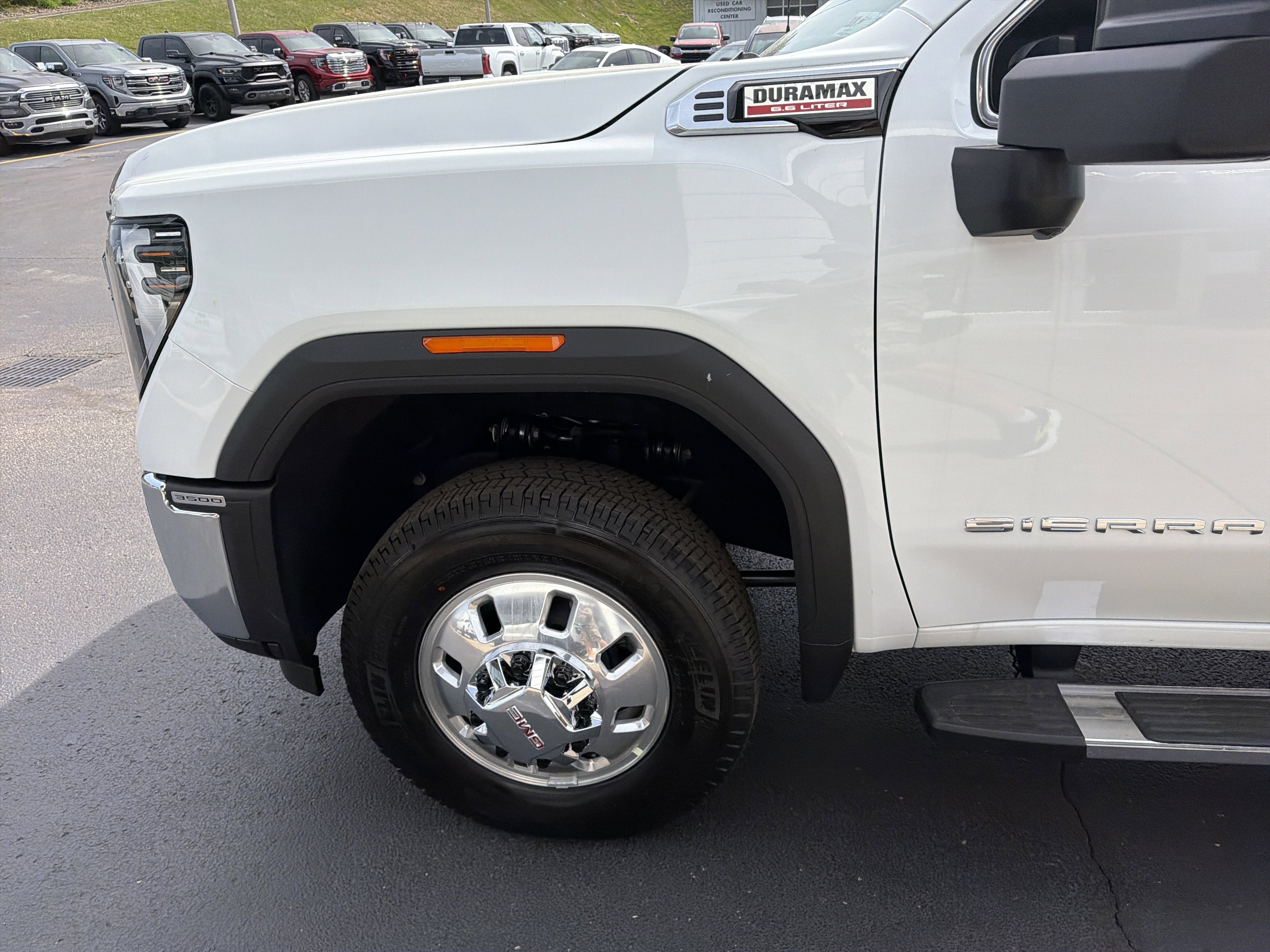 2026 GMC Sierra 3500 HD SLT DRW