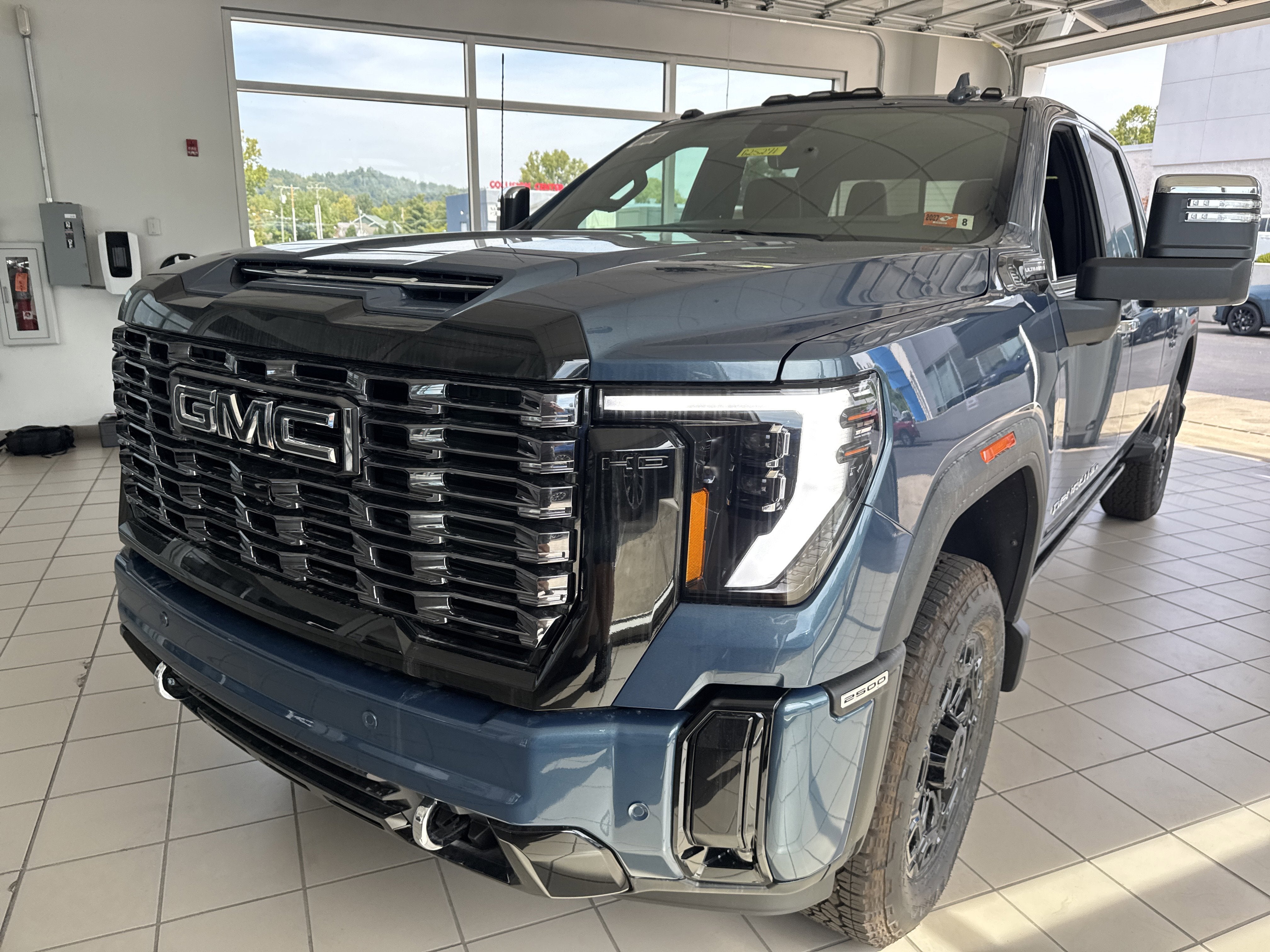 2025 GMC Sierra 2500 HD Denali Ultimate