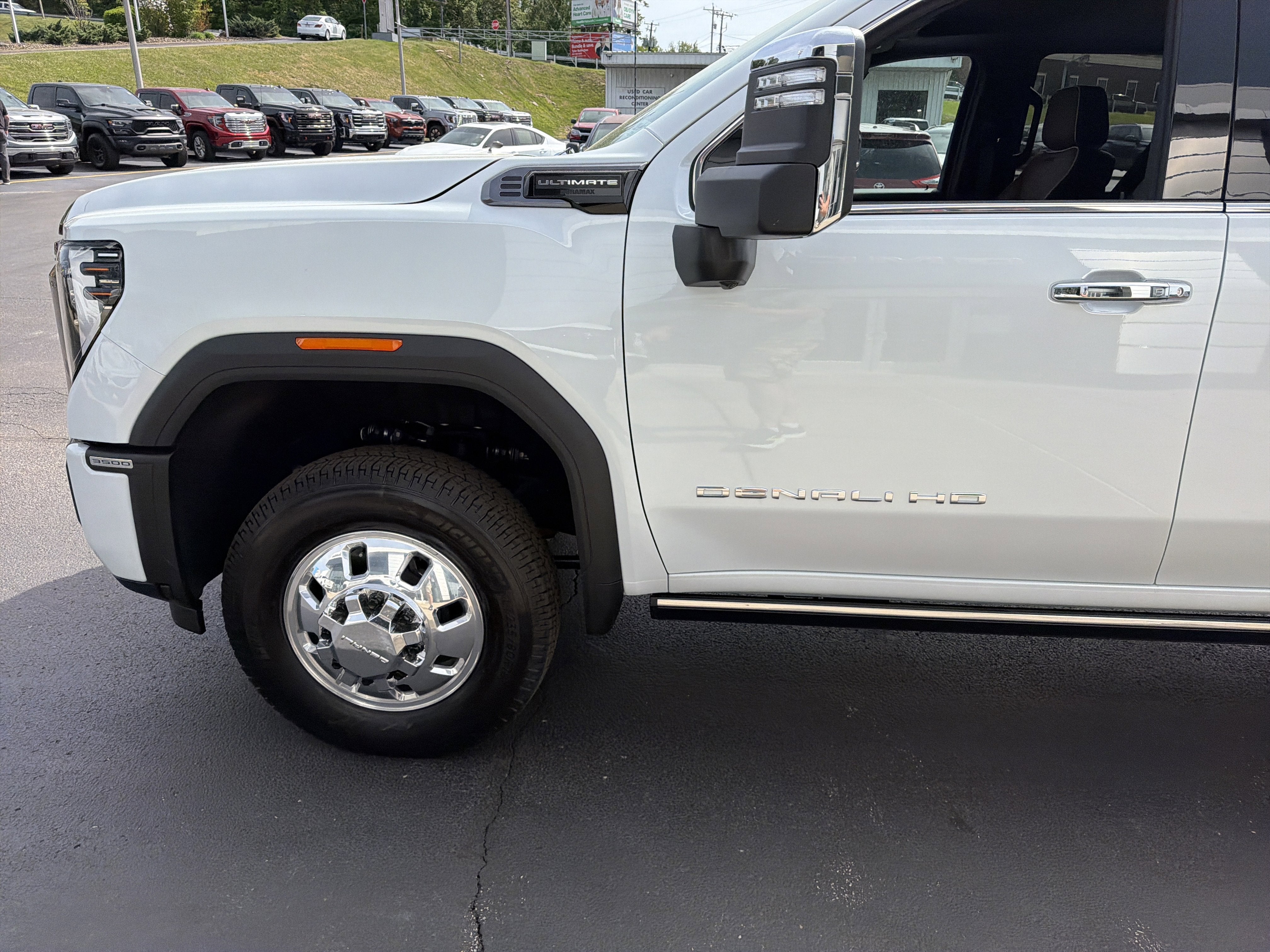 2026 GMC Sierra 3500 HD Denali Ultimate DRW