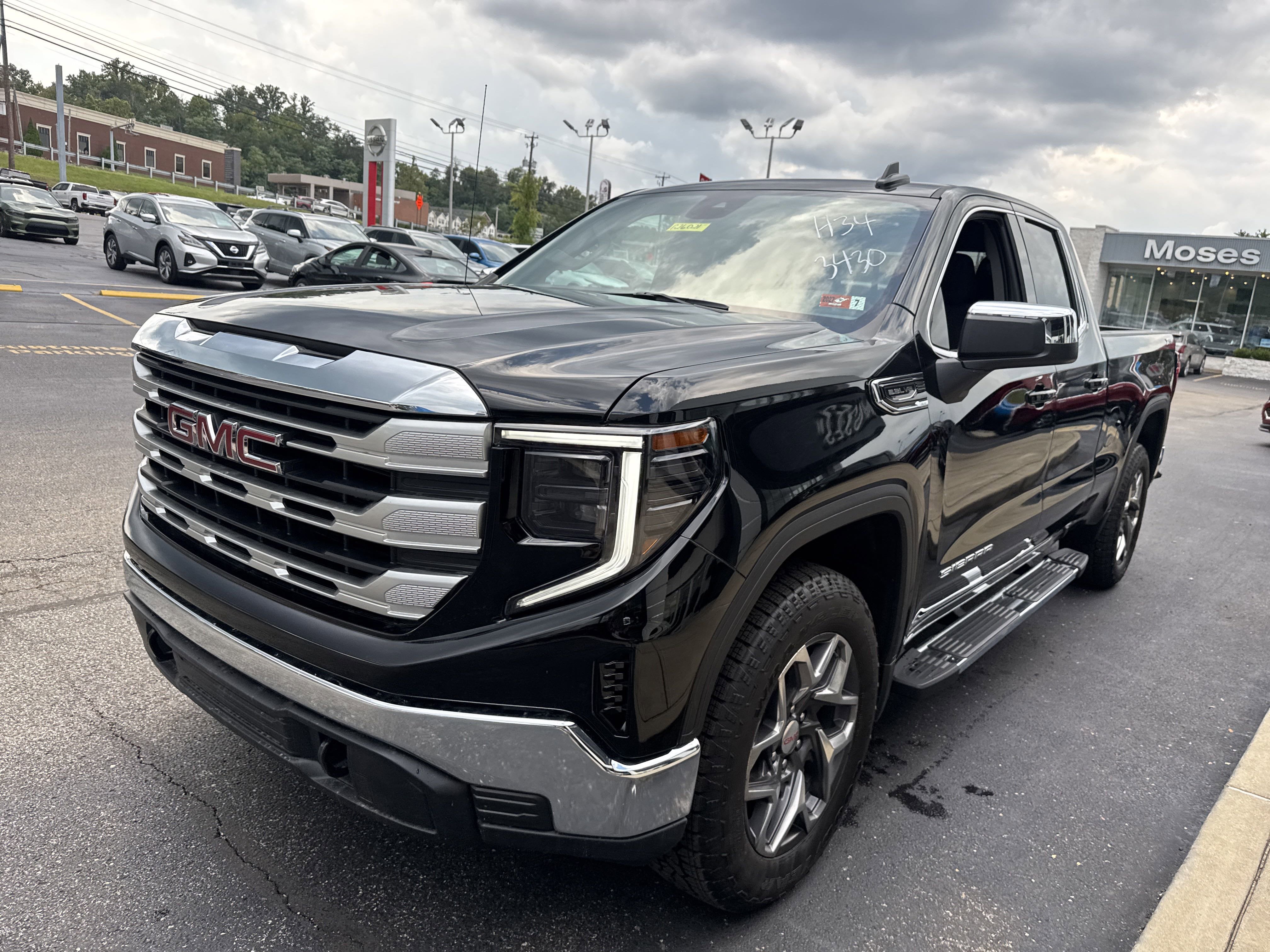 2026 GMC Sierra 1500 SLE