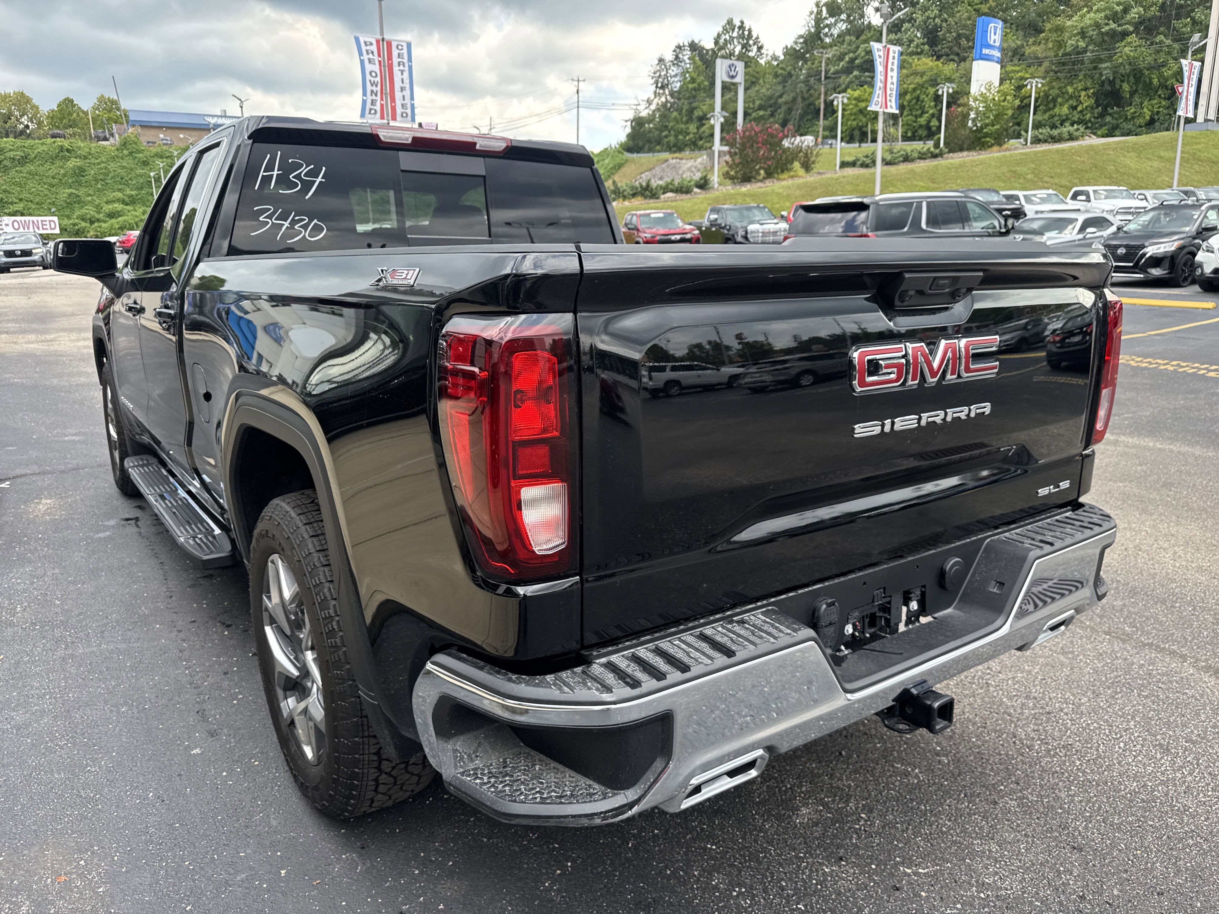 2026 GMC Sierra 1500 SLE