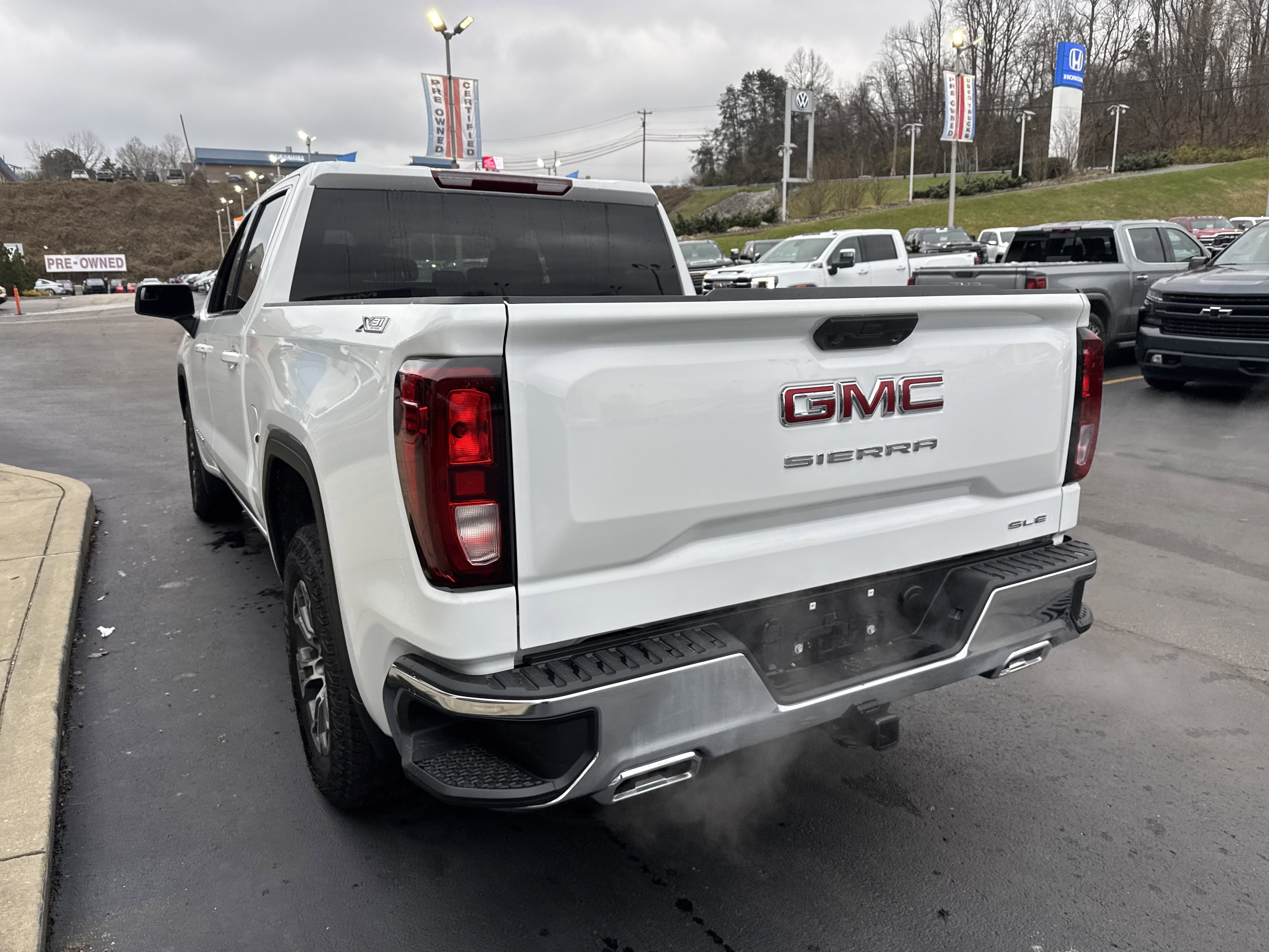 2026 GMC Sierra 1500 SLE