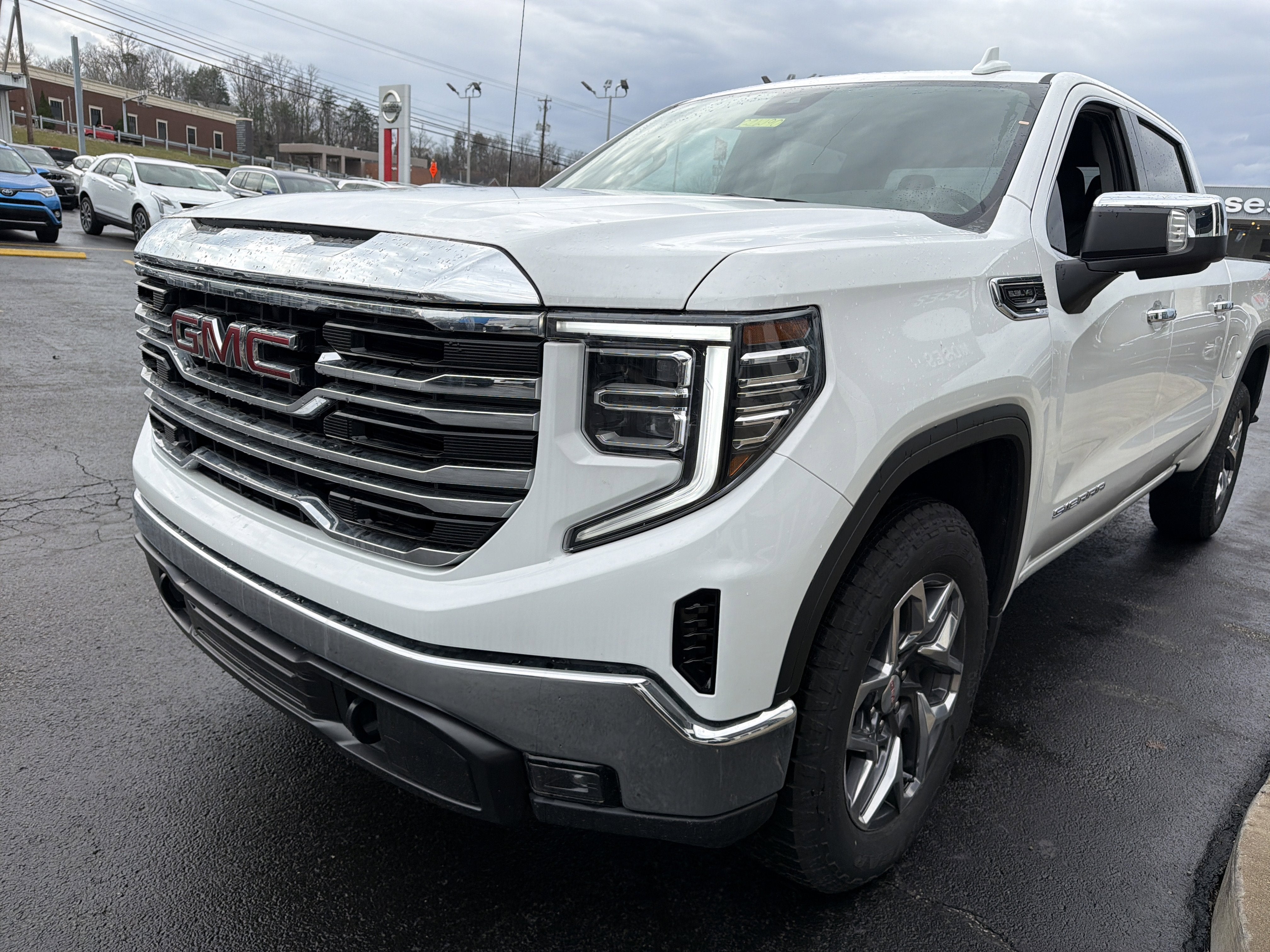 2026 GMC Sierra 1500 SLT