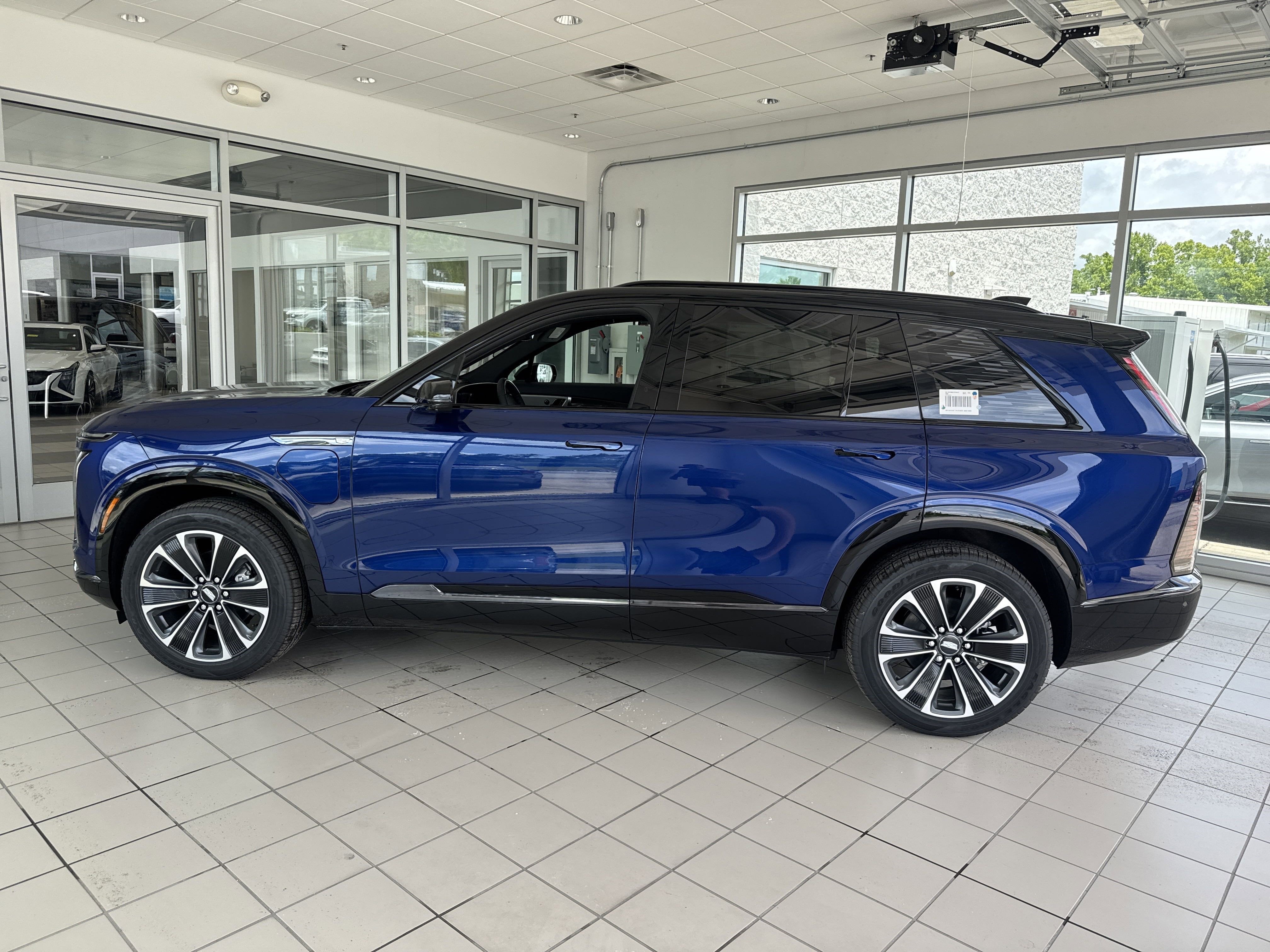 2026 Cadillac VISTIQ Sport