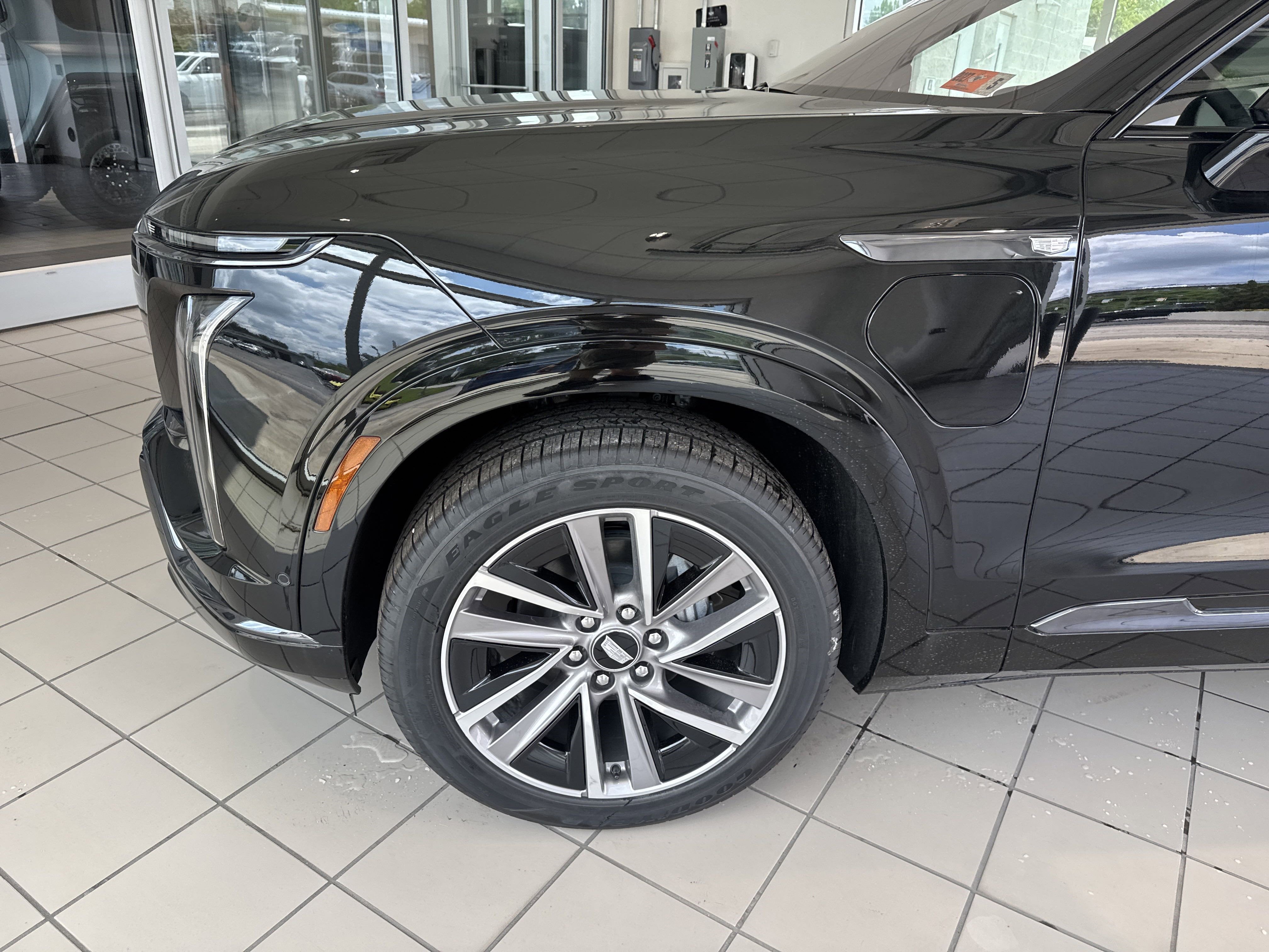 2026 Cadillac VISTIQ Sport