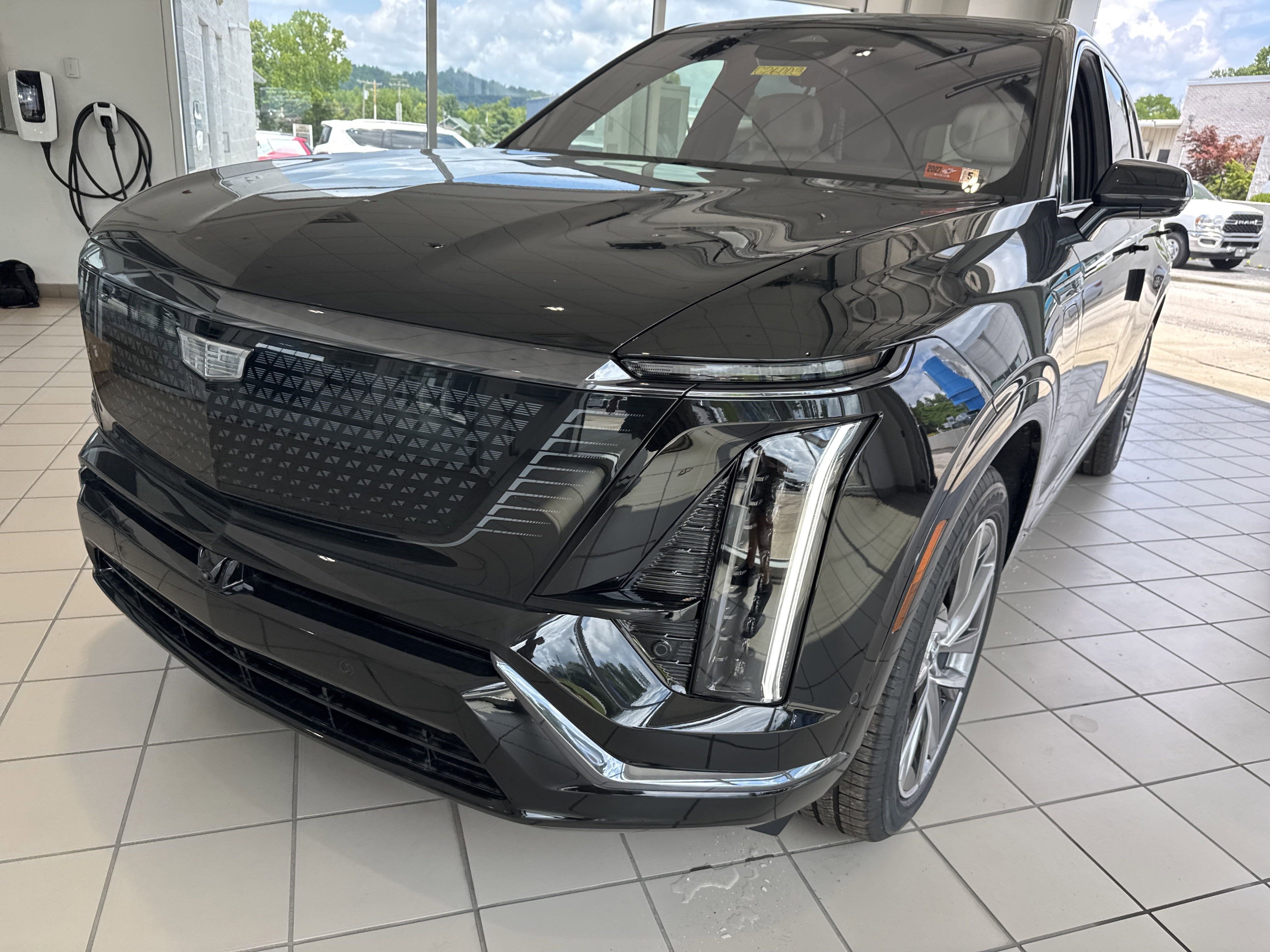 2026 Cadillac VISTIQ Sport