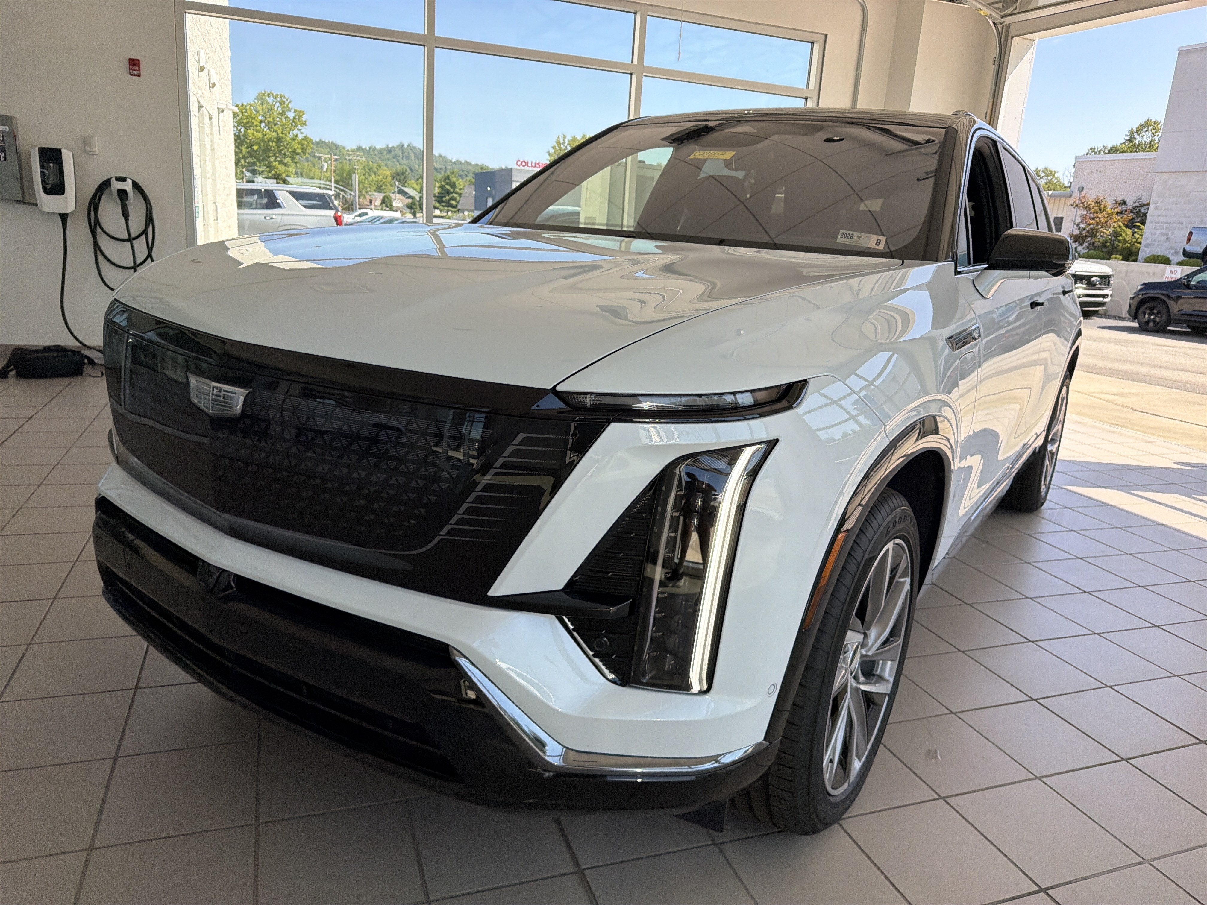 2027 Cadillac VISTIQ Sport