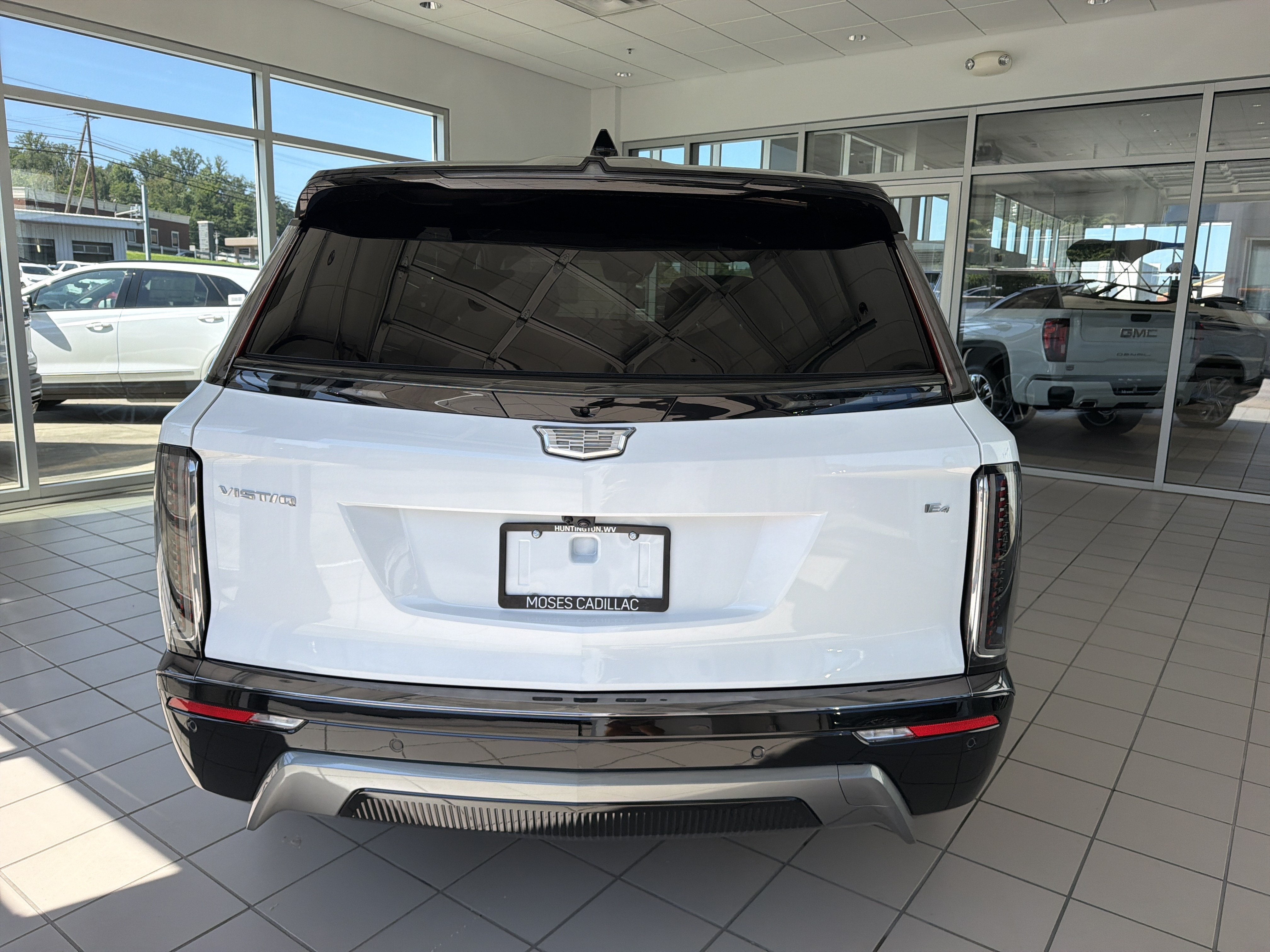 2027 Cadillac VISTIQ Sport
