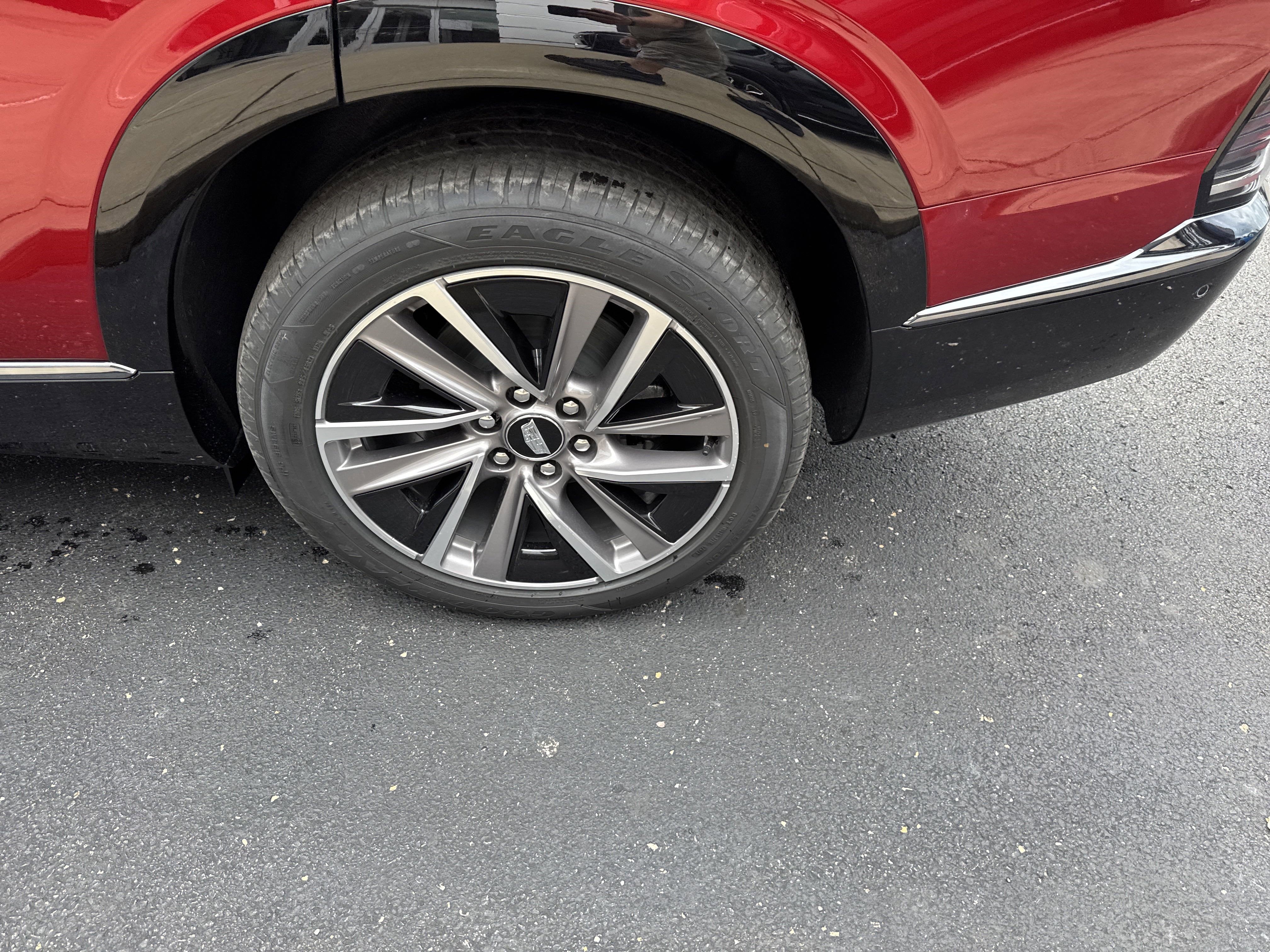 2026 Cadillac VISTIQ Sport