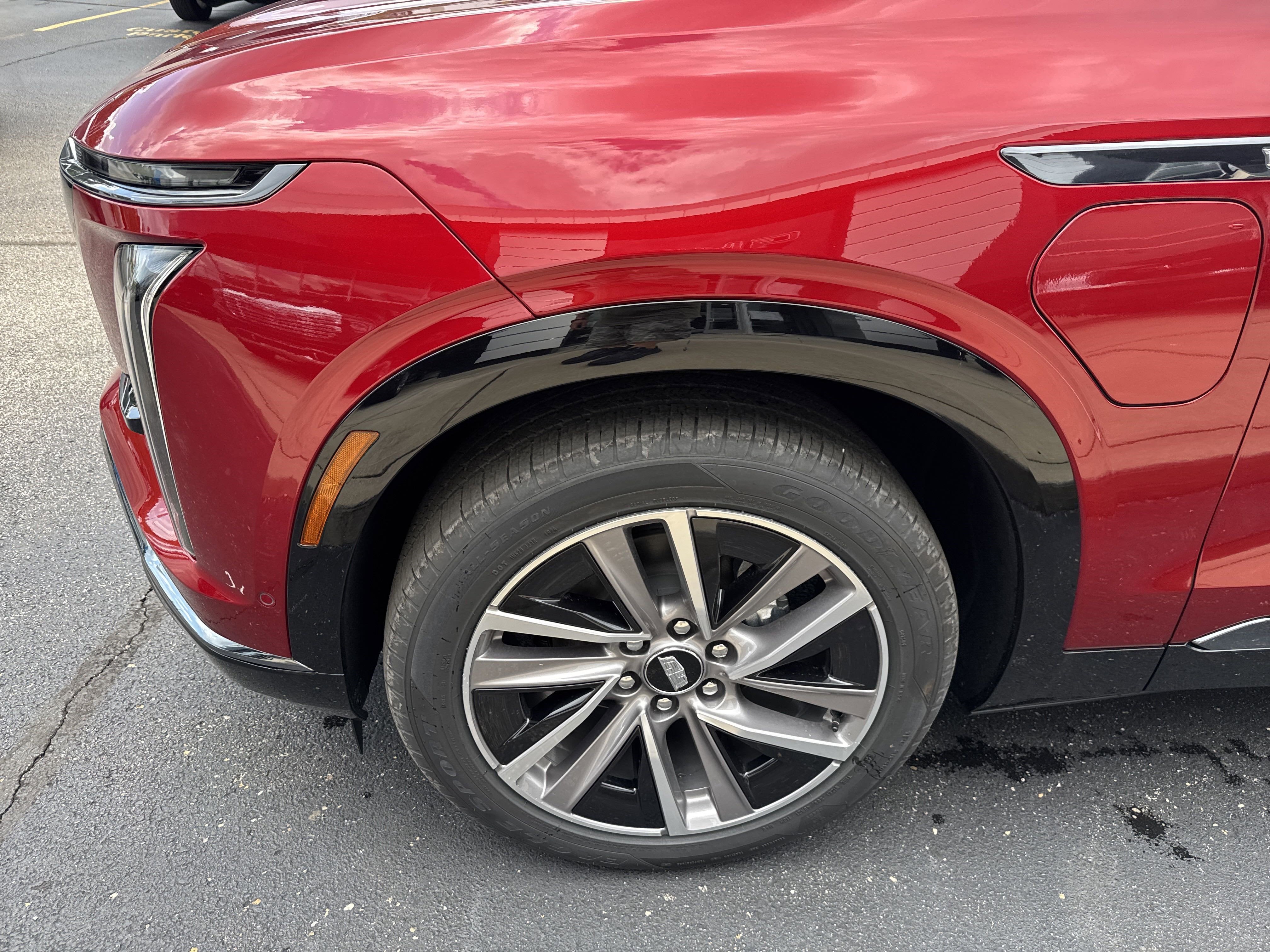 2026 Cadillac VISTIQ Sport