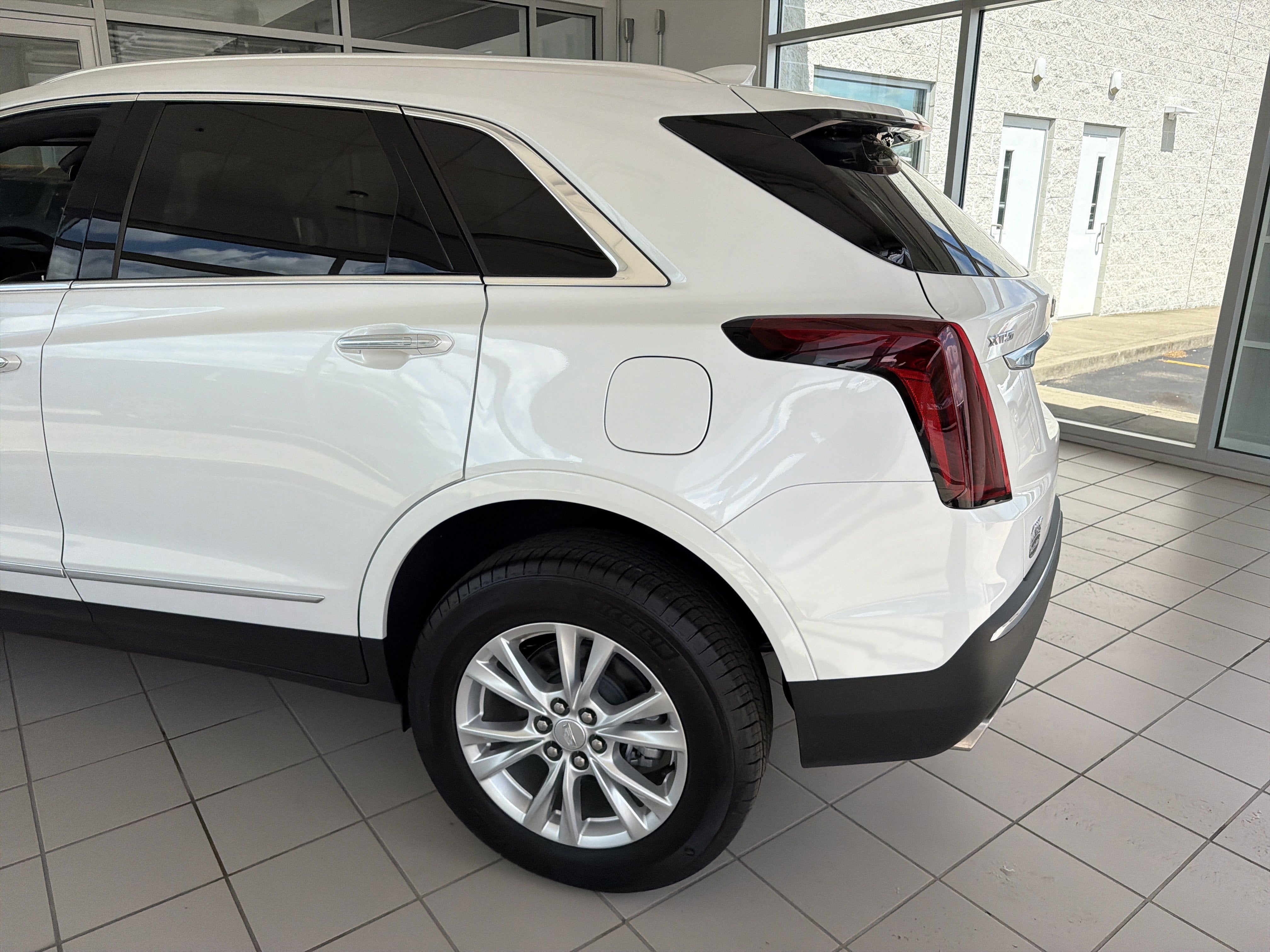 2026 Cadillac XT5 Luxury