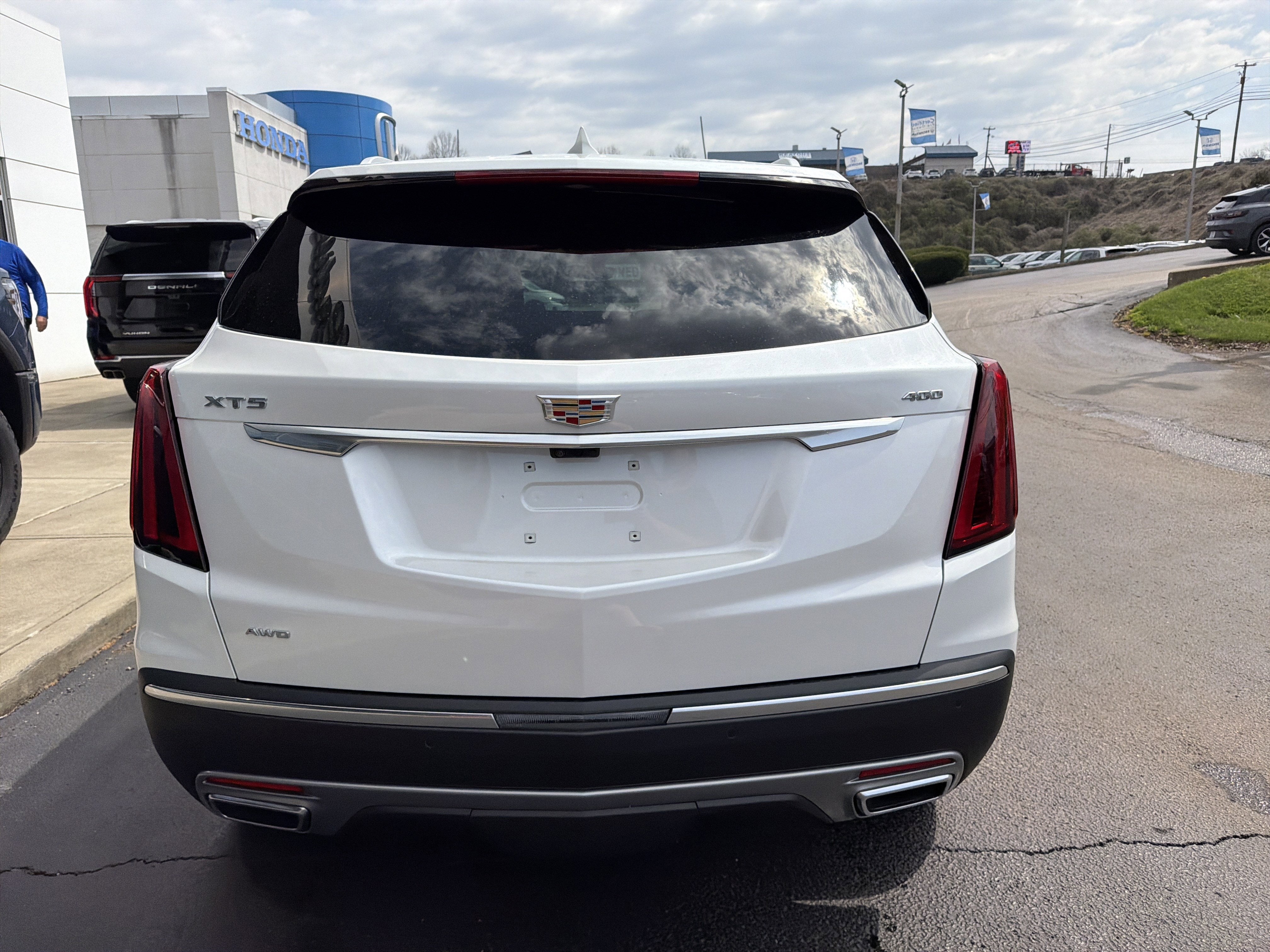 2026 Cadillac XT5 Premium Luxury