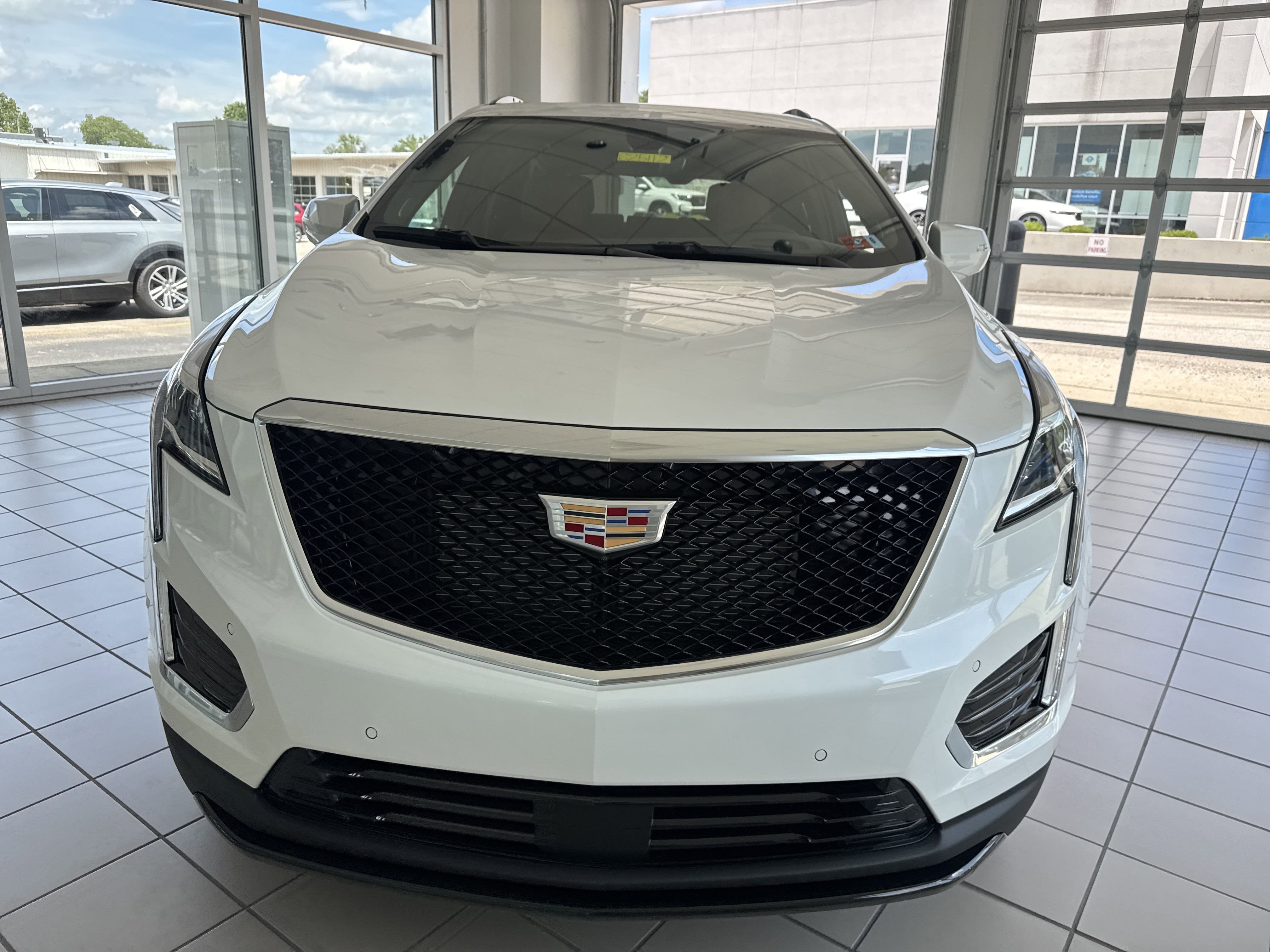 2025 Cadillac XT5 Sport