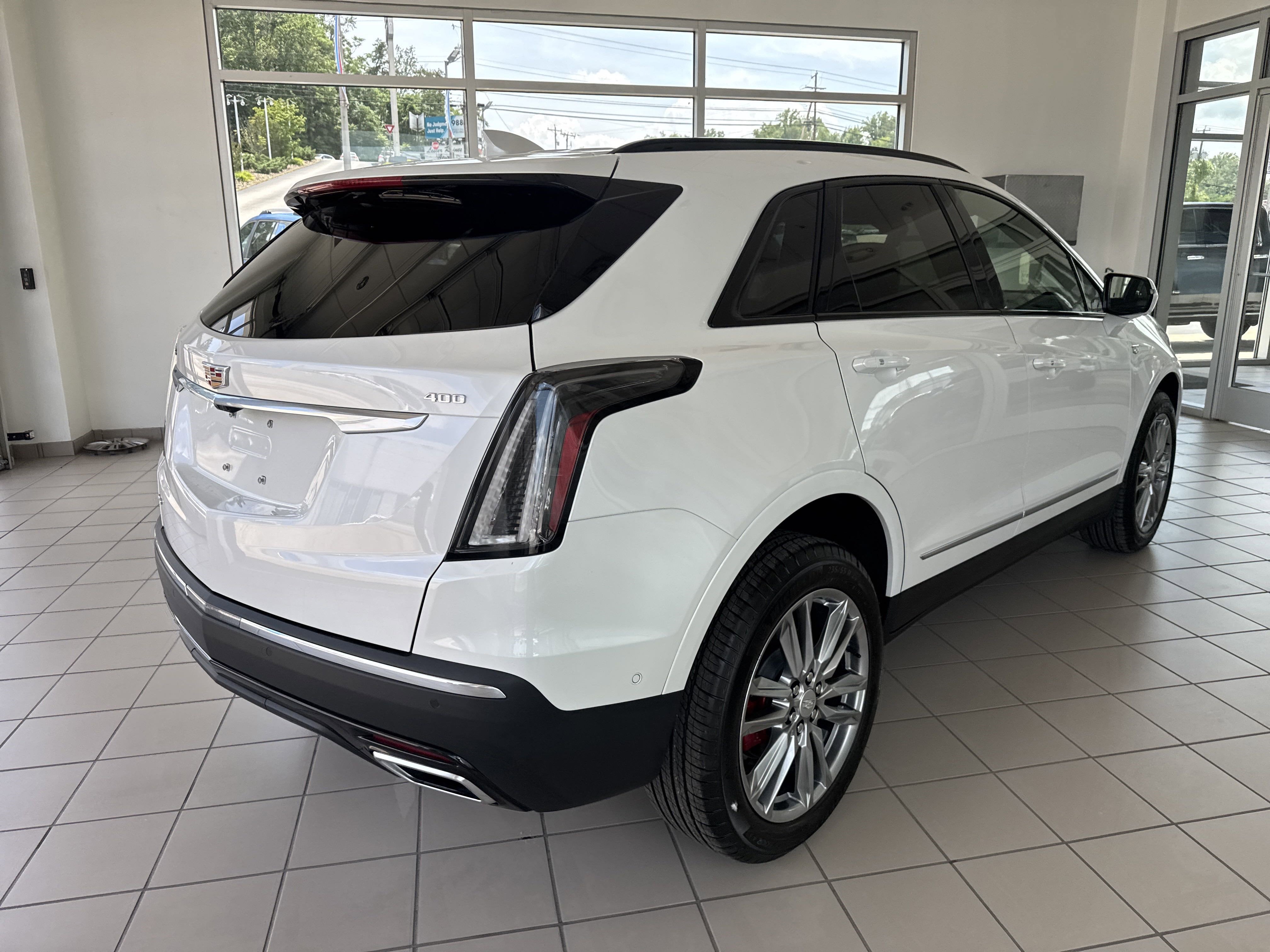 2025 Cadillac XT5 Sport