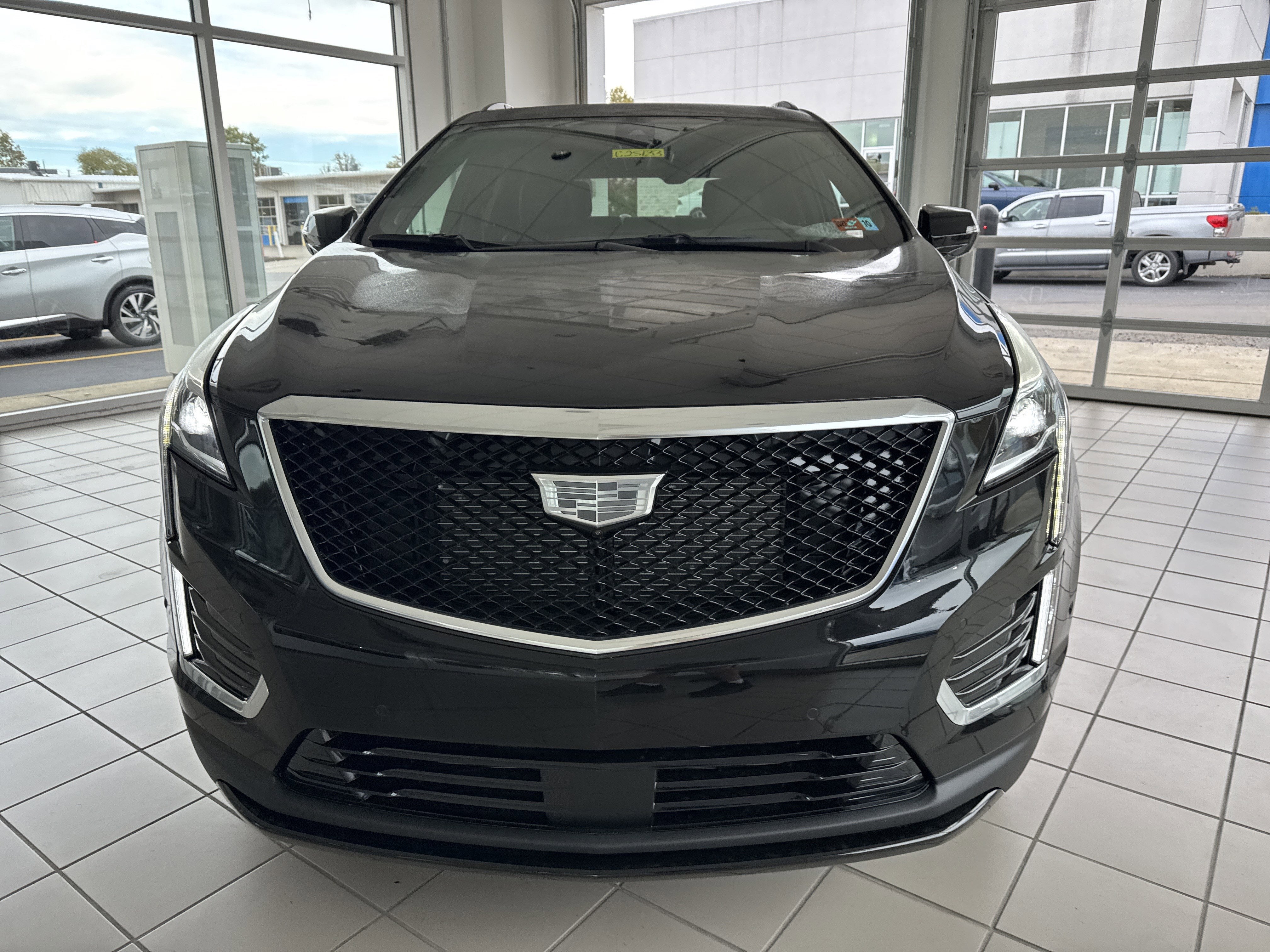 2025 Cadillac XT5 Sport