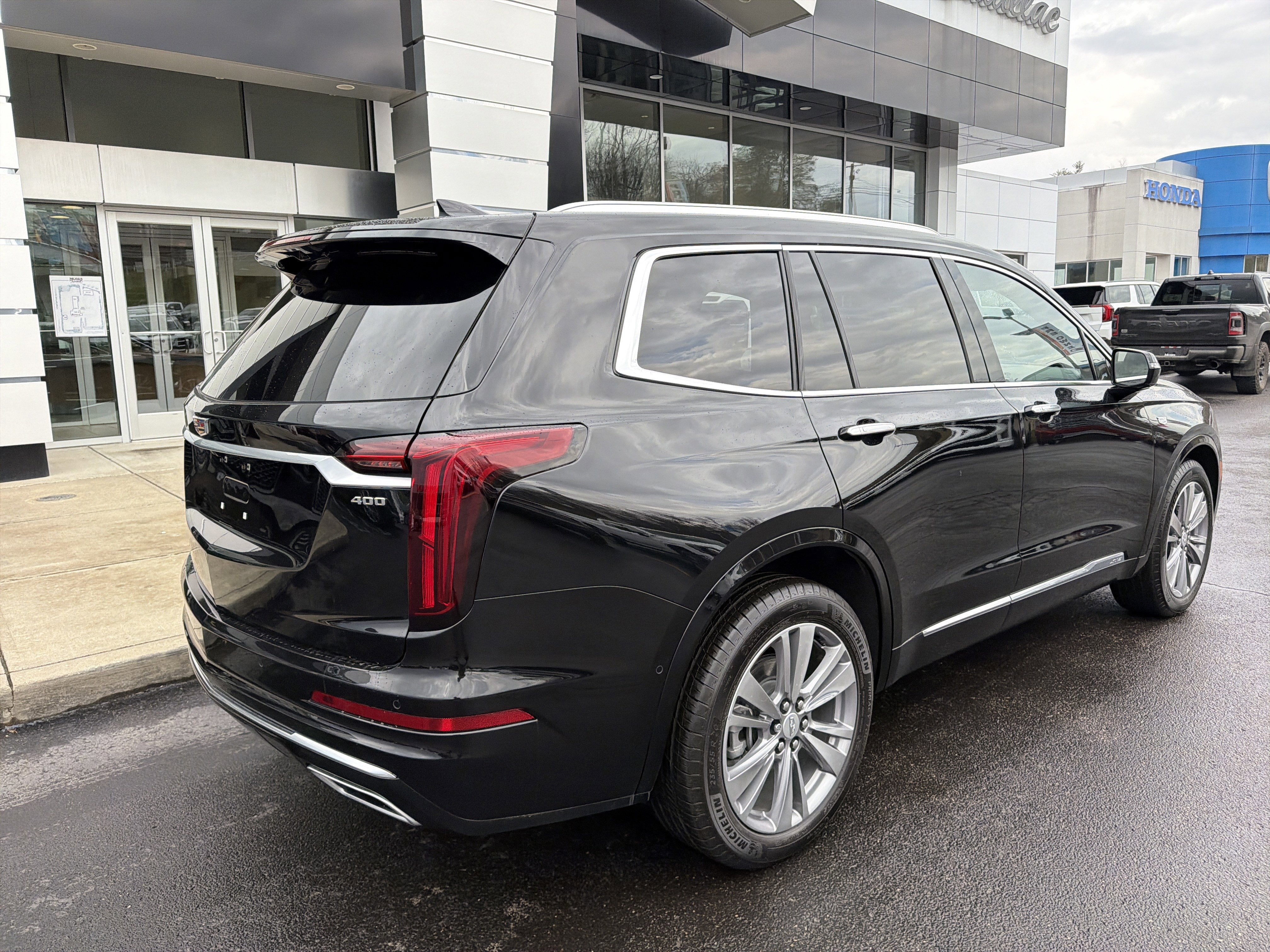 2025 Cadillac XT6 Premium Luxury