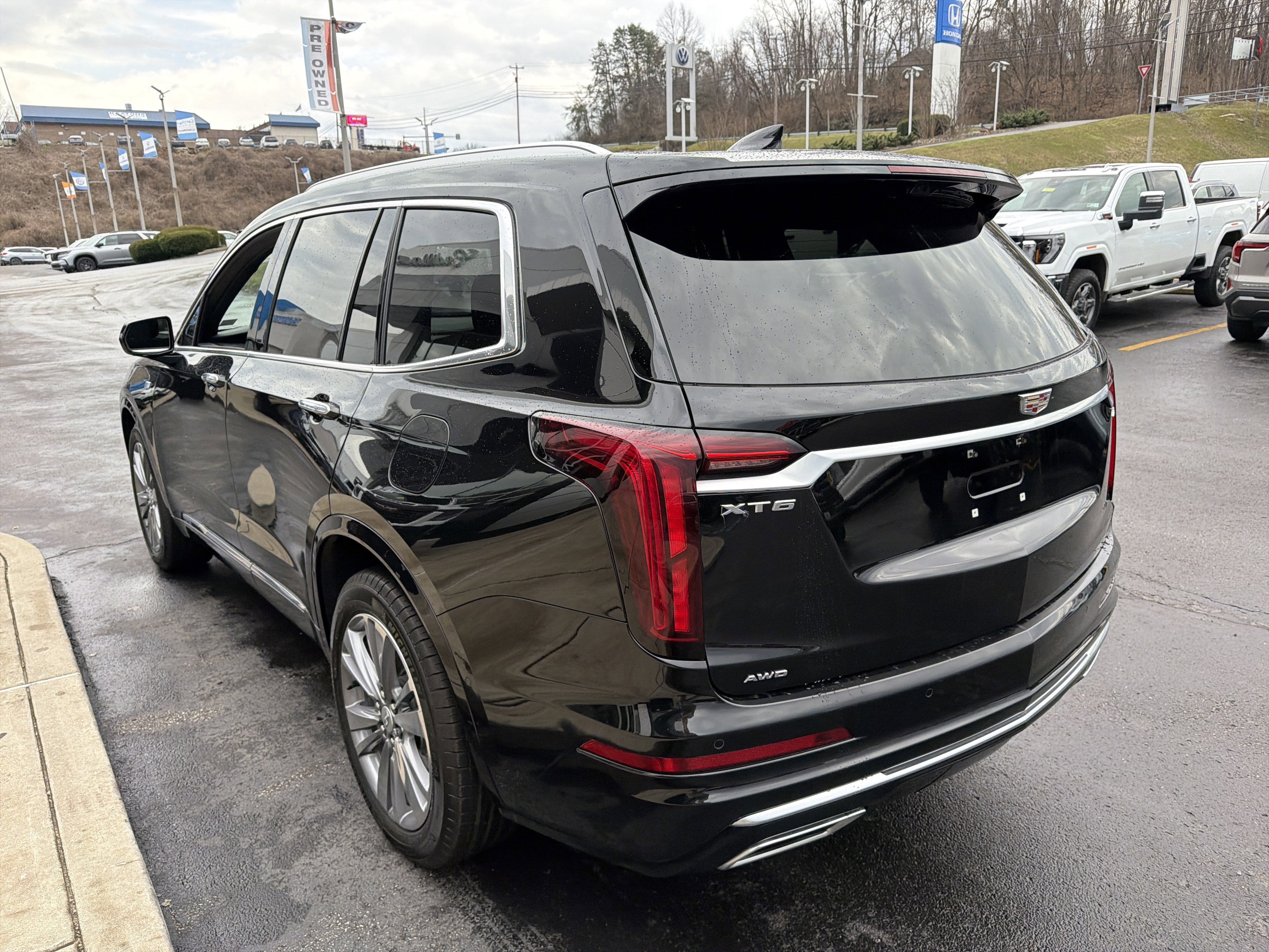 2025 Cadillac XT6 Premium Luxury