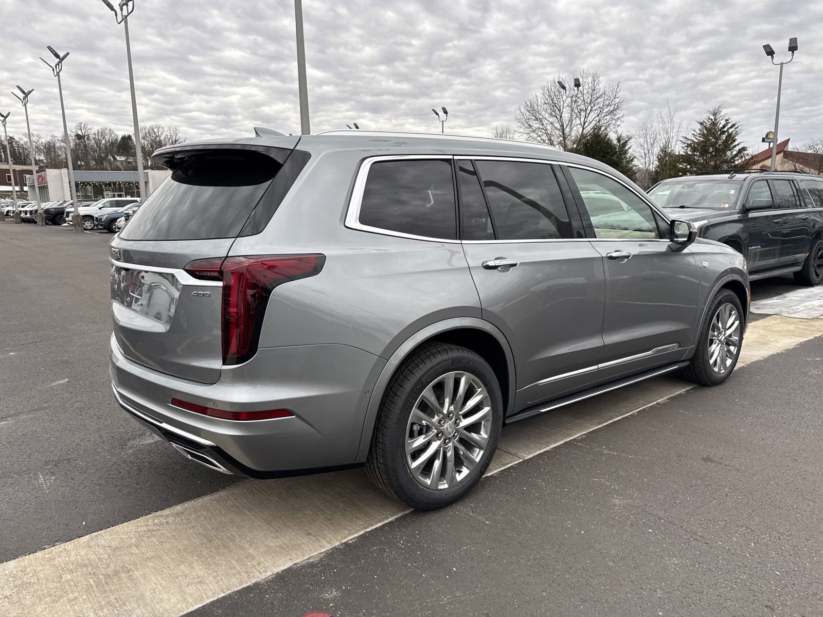 2025 Cadillac XT6 Premium Luxury