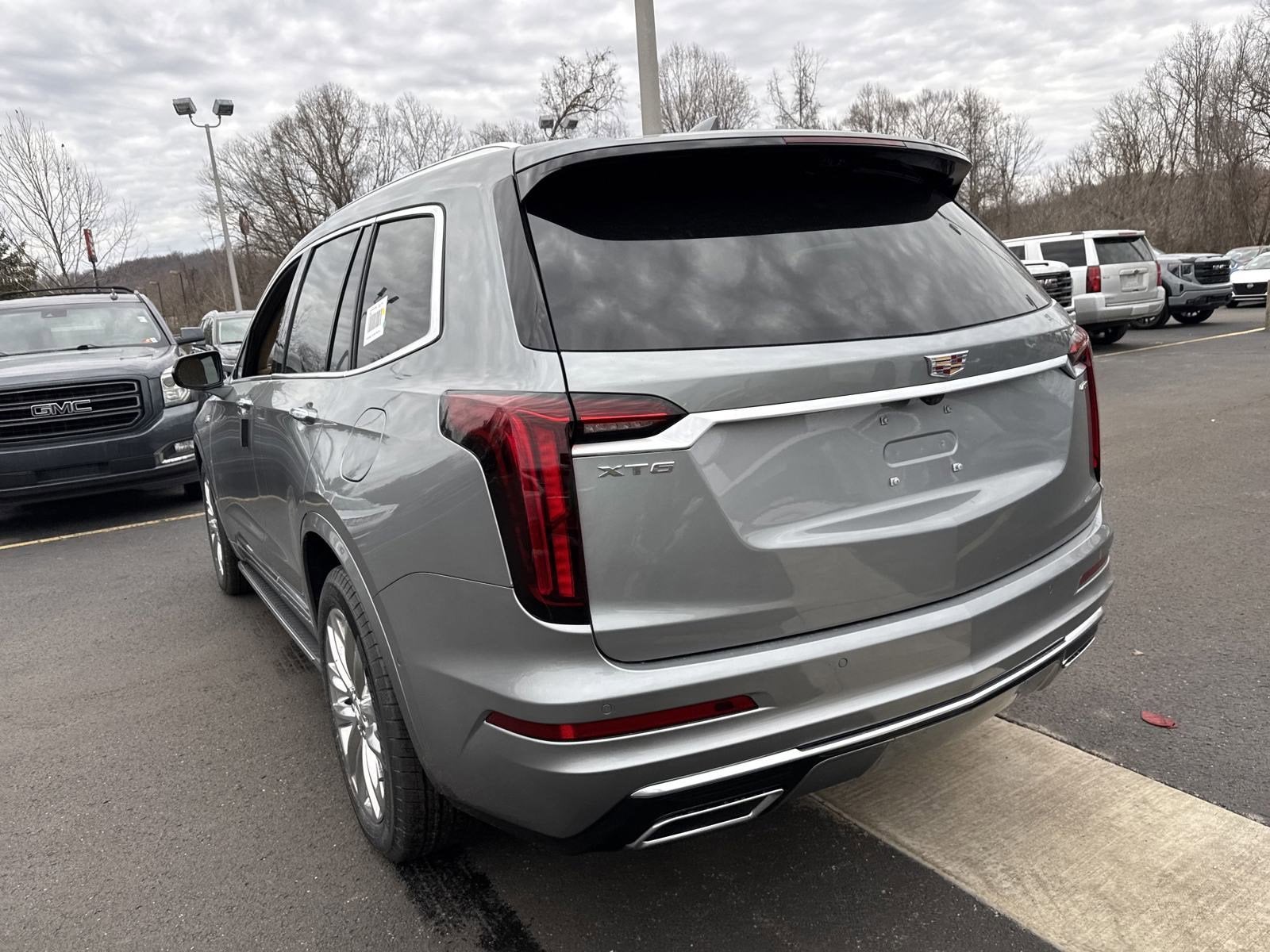 2025 Cadillac XT6 Premium Luxury