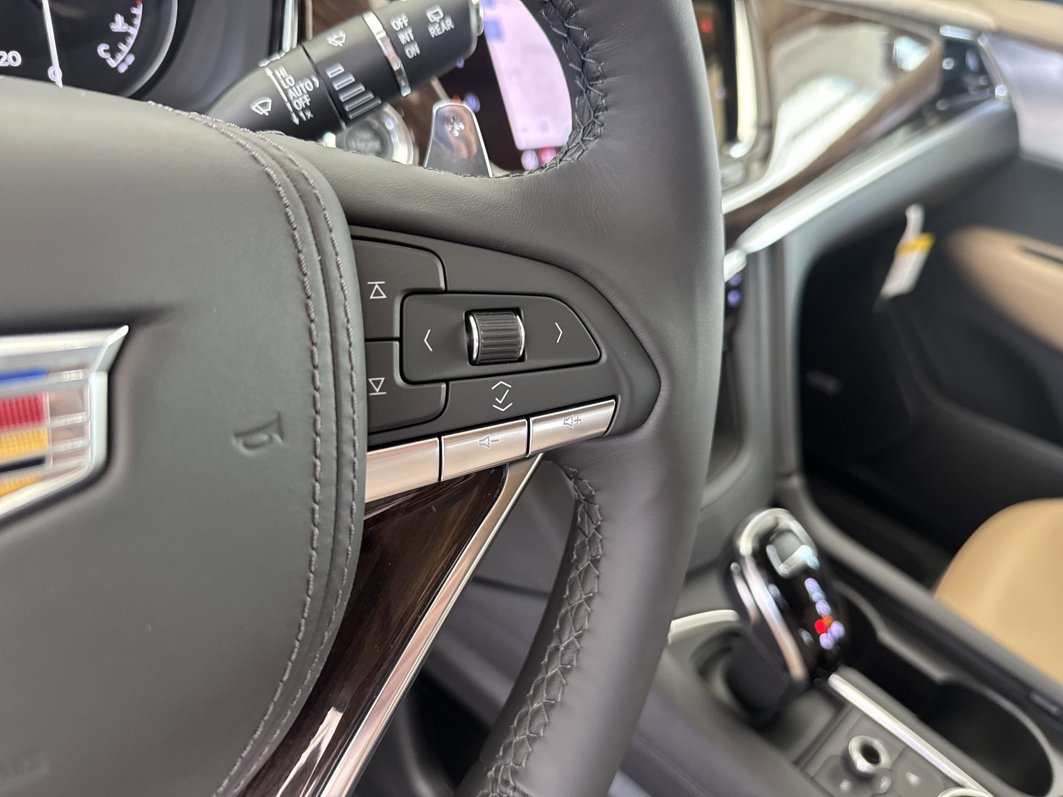 2025 Cadillac XT6 Sport