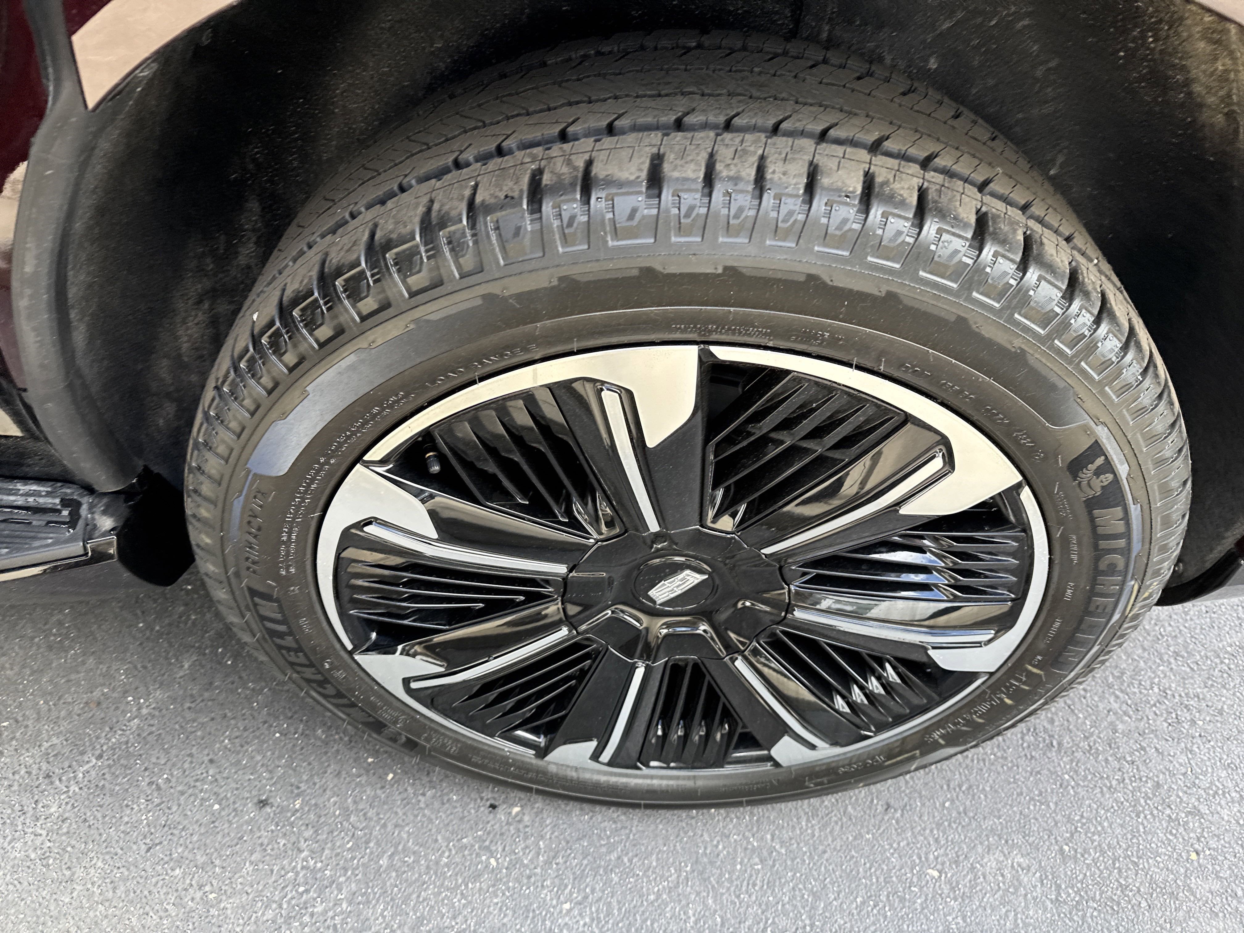 2025 Cadillac ESCALADE IQ Sport 2