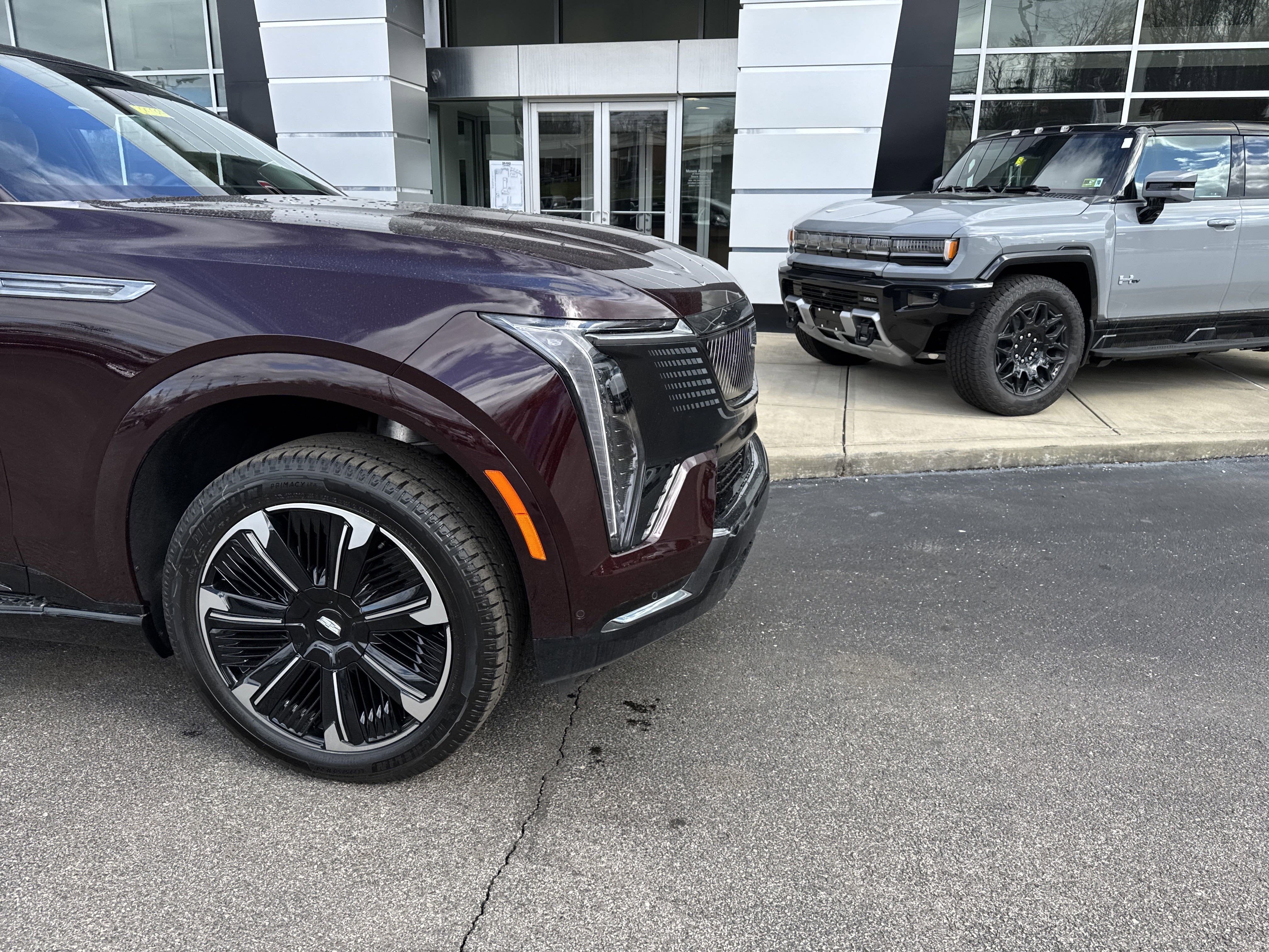 2025 Cadillac ESCALADE IQ Sport 2