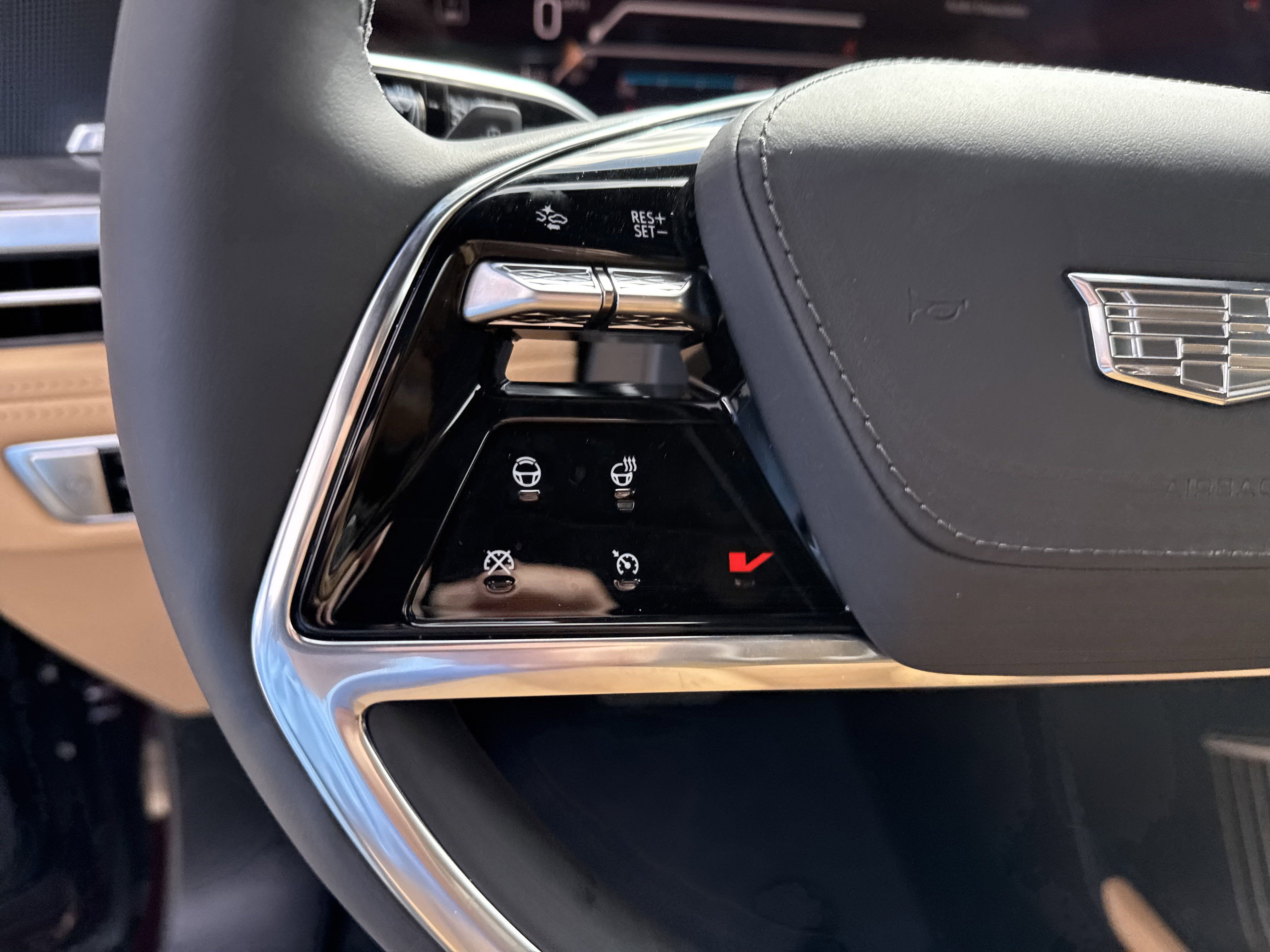 2025 Cadillac ESCALADE IQ Sport 2