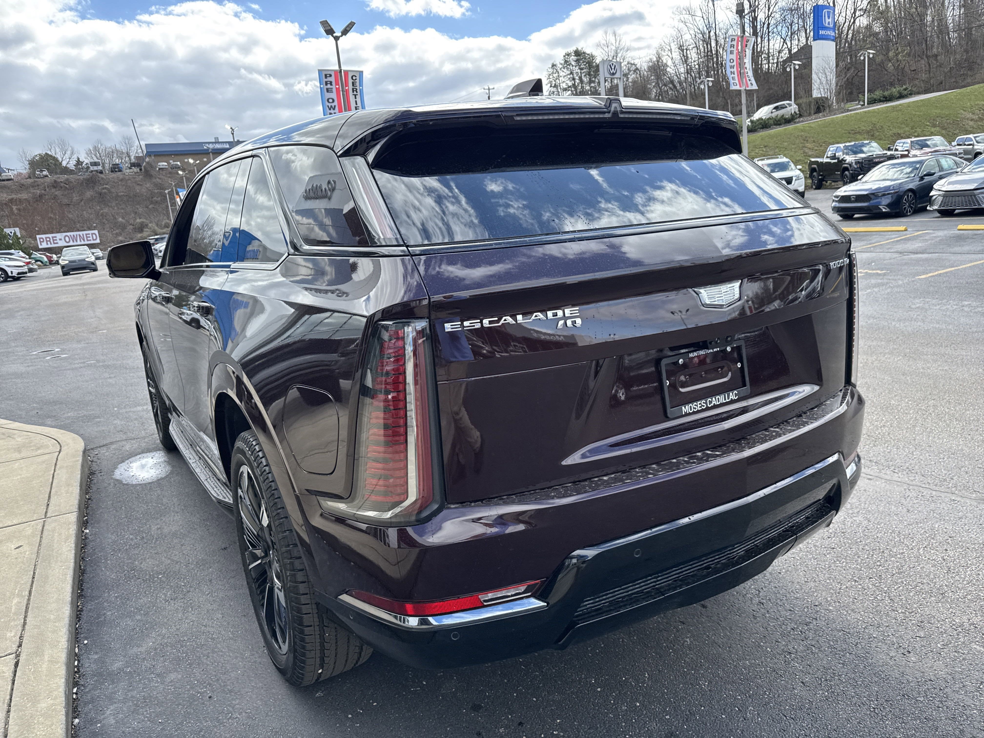 2025 Cadillac ESCALADE IQ Sport 2