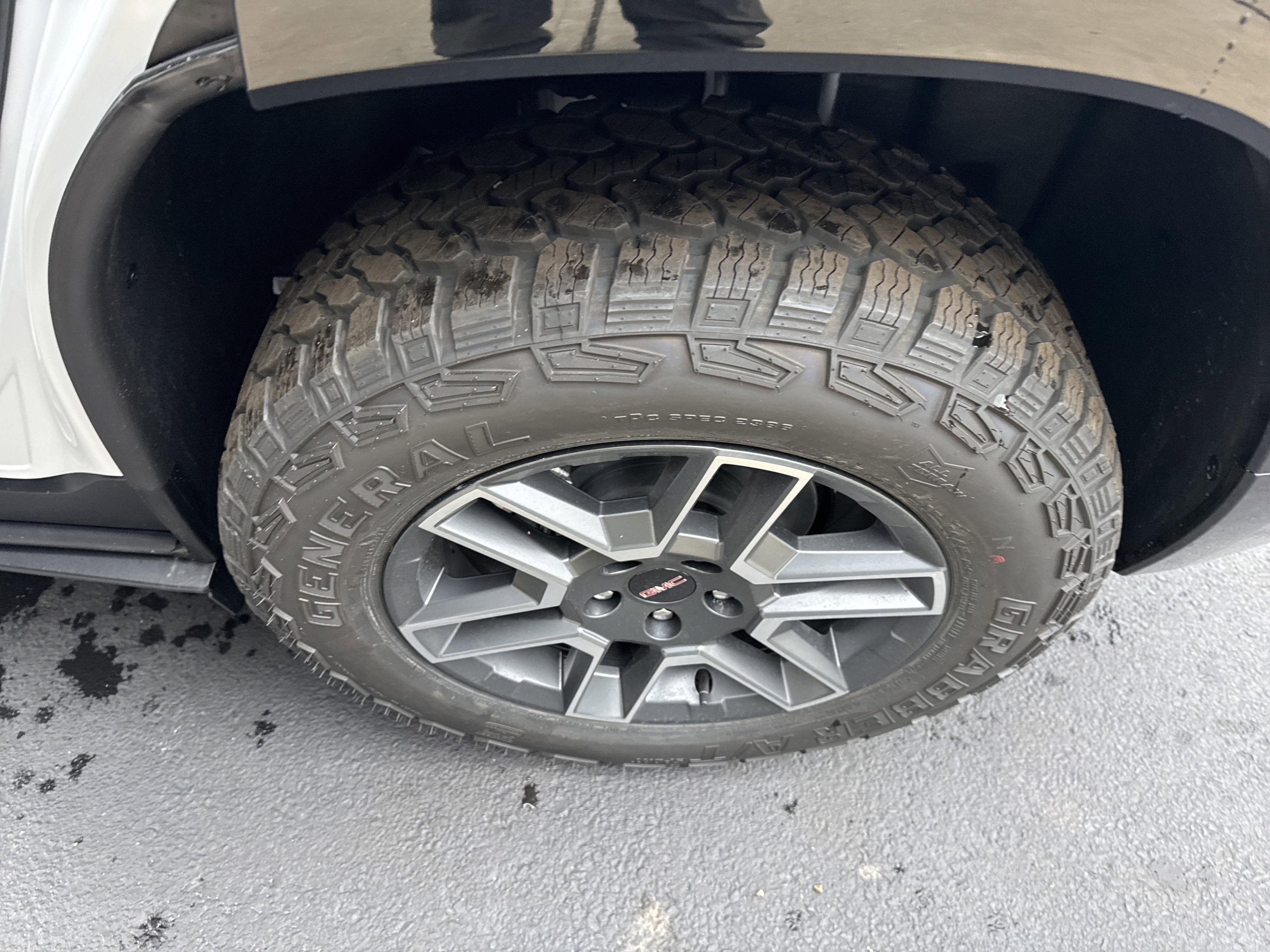 2026 GMC Terrain AT4