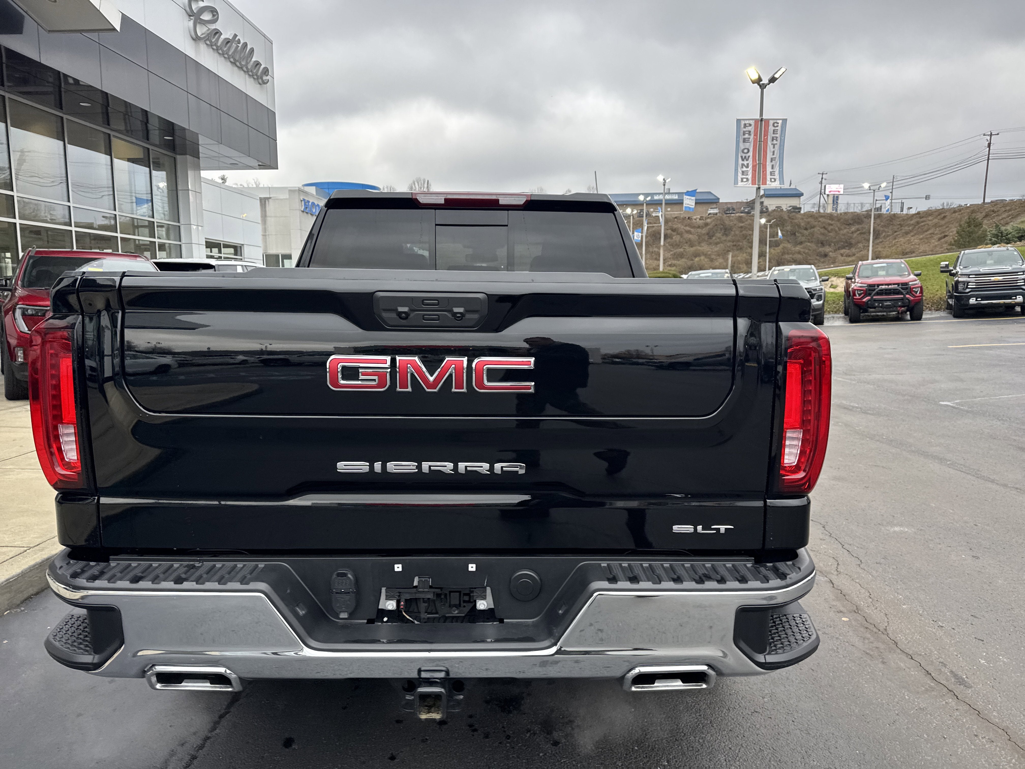 2025 GMC Sierra 1500 SLT