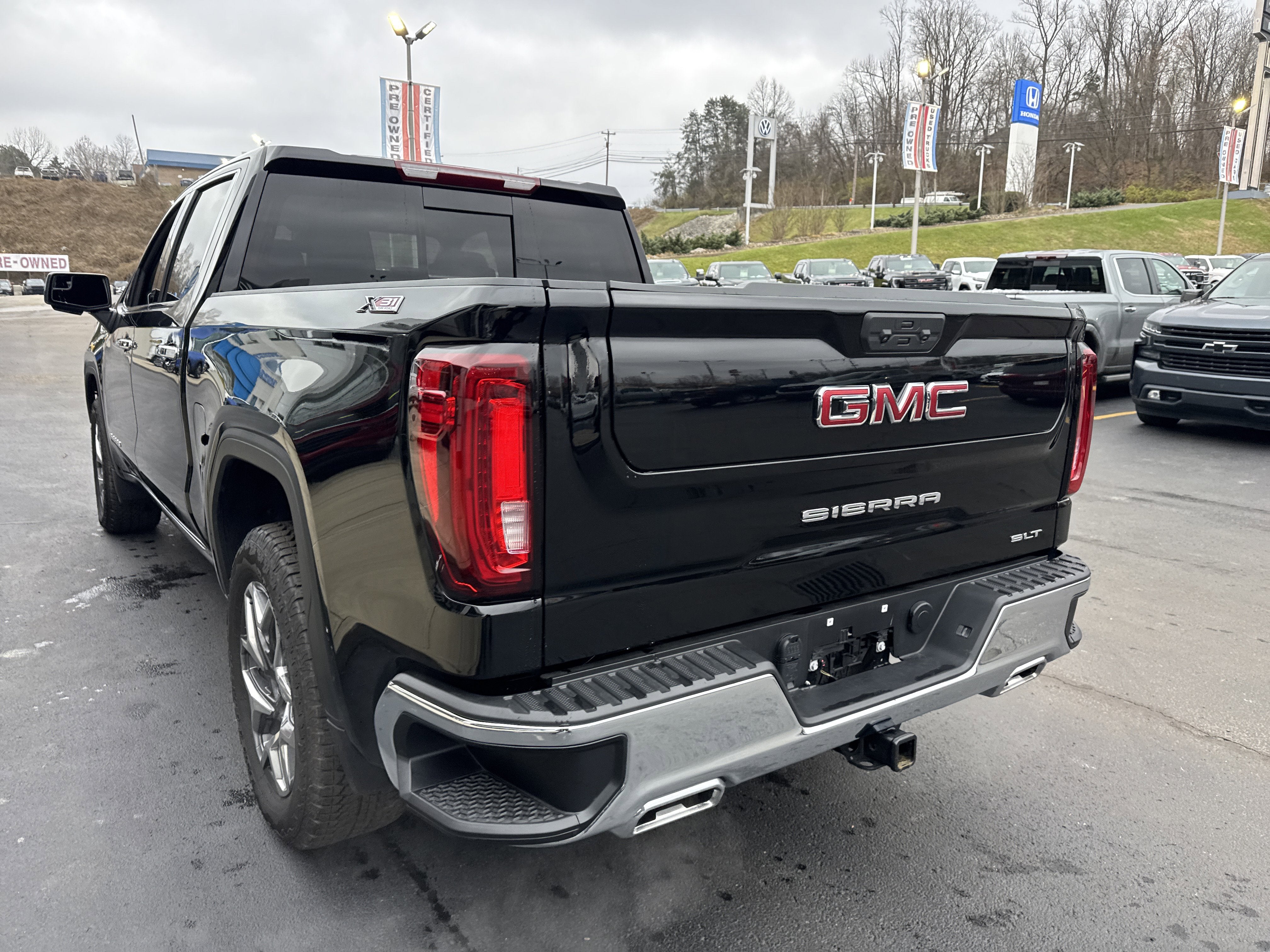2025 GMC Sierra 1500 SLT