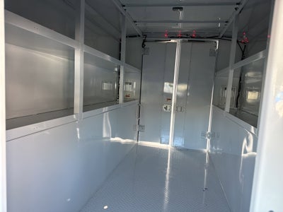 2025 GMC Savana Cutaway 3500 1WT