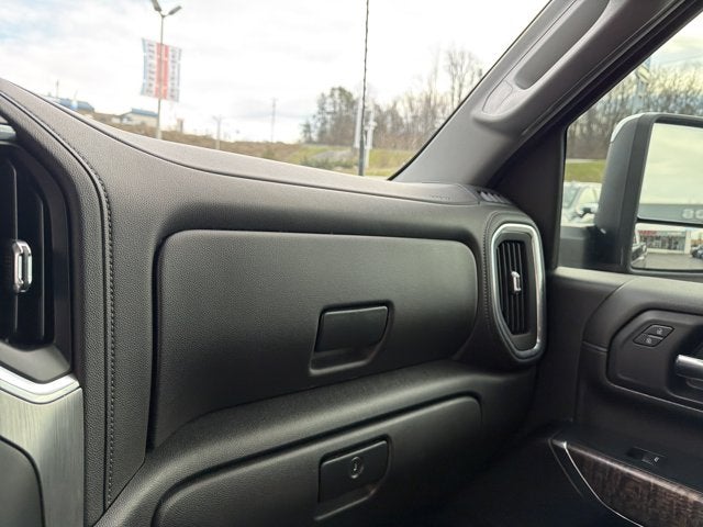 2023 GMC Sierra 2500HD Denali