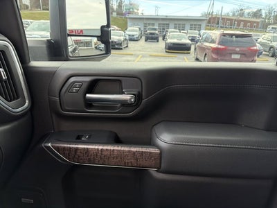 2023 GMC Sierra 2500HD Denali