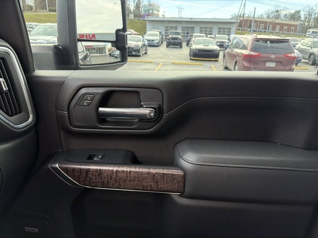 2023 GMC Sierra 2500HD Denali