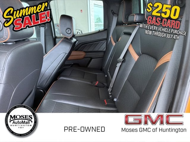 2025 GMC Canyon 4WD AT4
