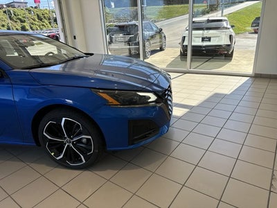 2025 Nissan Altima SR