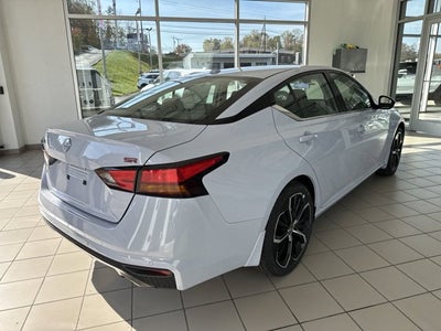 2025 Nissan Altima SR