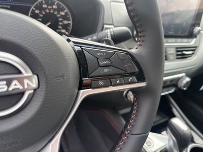 2025 Nissan Altima SR