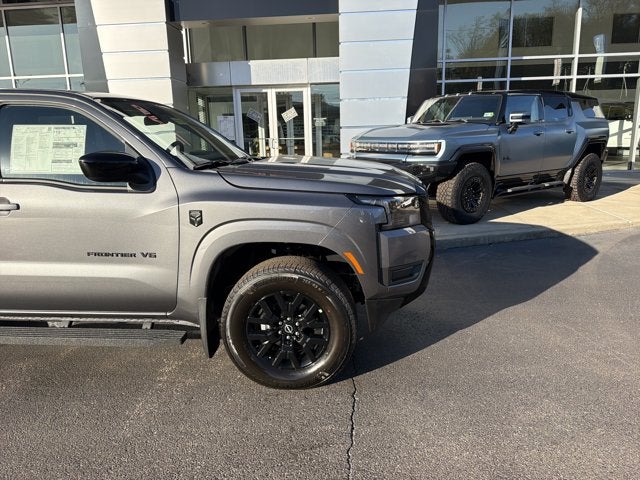 2027 Nissan Frontier SV