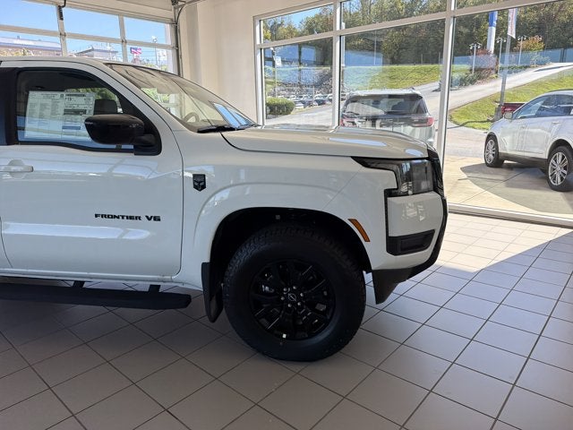 2027 Nissan Frontier SV